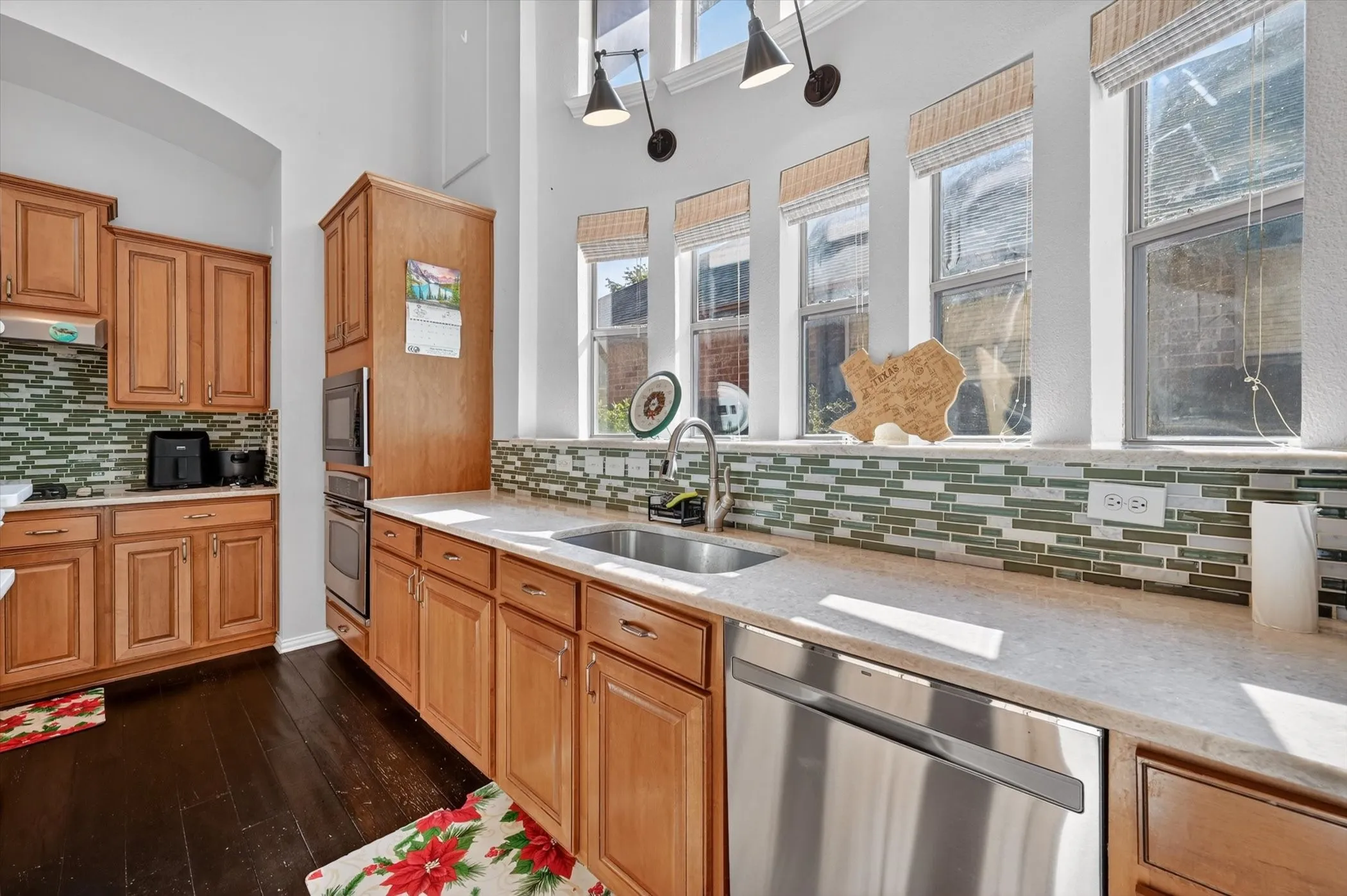 Single Family Residence For Rent in Tarrant County , 8136 Black Ash Drive, Fort Worth, Texas 76131, 4 Bedroom, 3 Bathroom, 2 Garage spaces, 2,846 Sqft, built in 2006, Price $3,200, mls#21354882, Real Estate Agent in Fort Worth, Homes For Rent in Tarrant county, Homes For Rent in Fort Worth, Realtor in Fort Worth Texas, Real Estate Brokerage Independent Realty Texas, Luminita Cordes Realtor