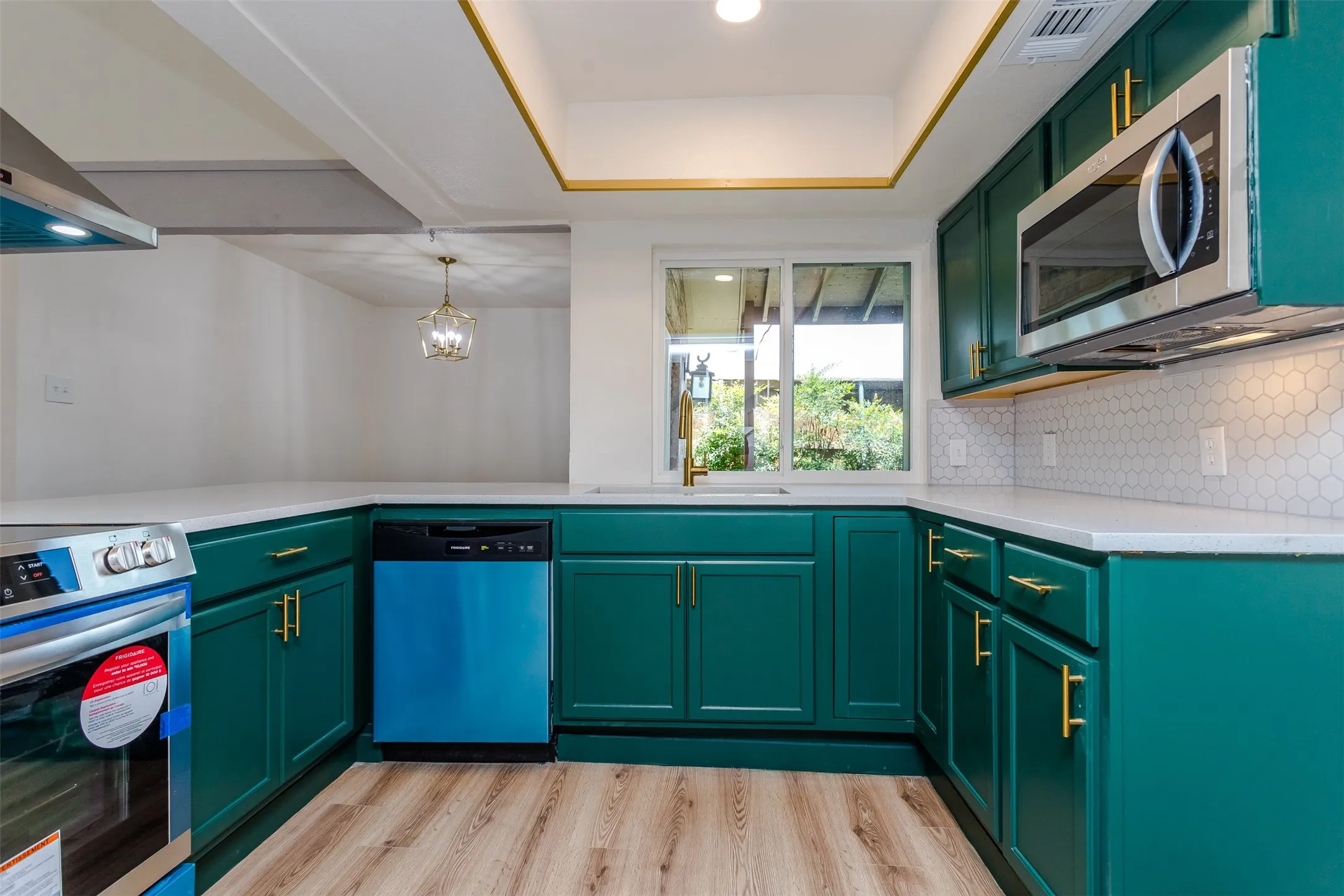 Townhouse For Rent in Dallas County , 2026 Via Ballena, Carrollton, Texas 75006, 3 Bedroom, 2 Bathroom, Garage spaces, 1,250 Sqft, built in 1973, mls#21348810, Real Estate Agent in Carrollton, Homes For Rent in Dallas county, Homes For Rent in Carrollton, Realtor in Carrollton Texas, Real Estate Brokerage Independent Realty Texas, Luminita Cordes Realtor