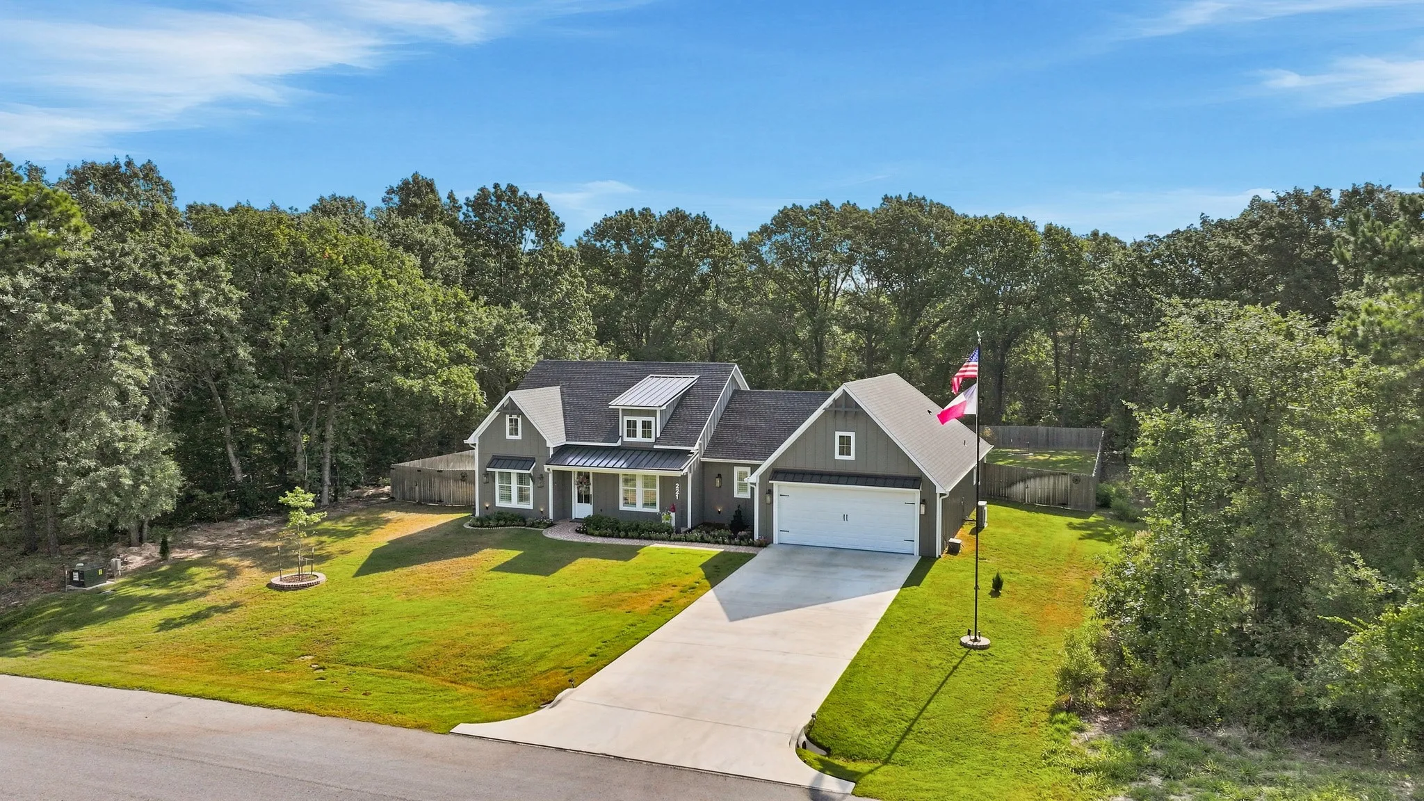 Single Family Residence For Sale in Wood County , 221 Private Road 6235 2320, Mineola, Texas 75773, 3 Bedroom, 2 Bathroom, 2 Garage spaces, 1,952 Sqft, built in 2024, mls#21354868, Real Estate Agent in Mineola, Homes For Sale in Wood county, Homes For Sale in Mineola, Realtor in Mineola Texas, Real Estate Brokerage Independent Realty Texas, Luminita Cordes Realtor