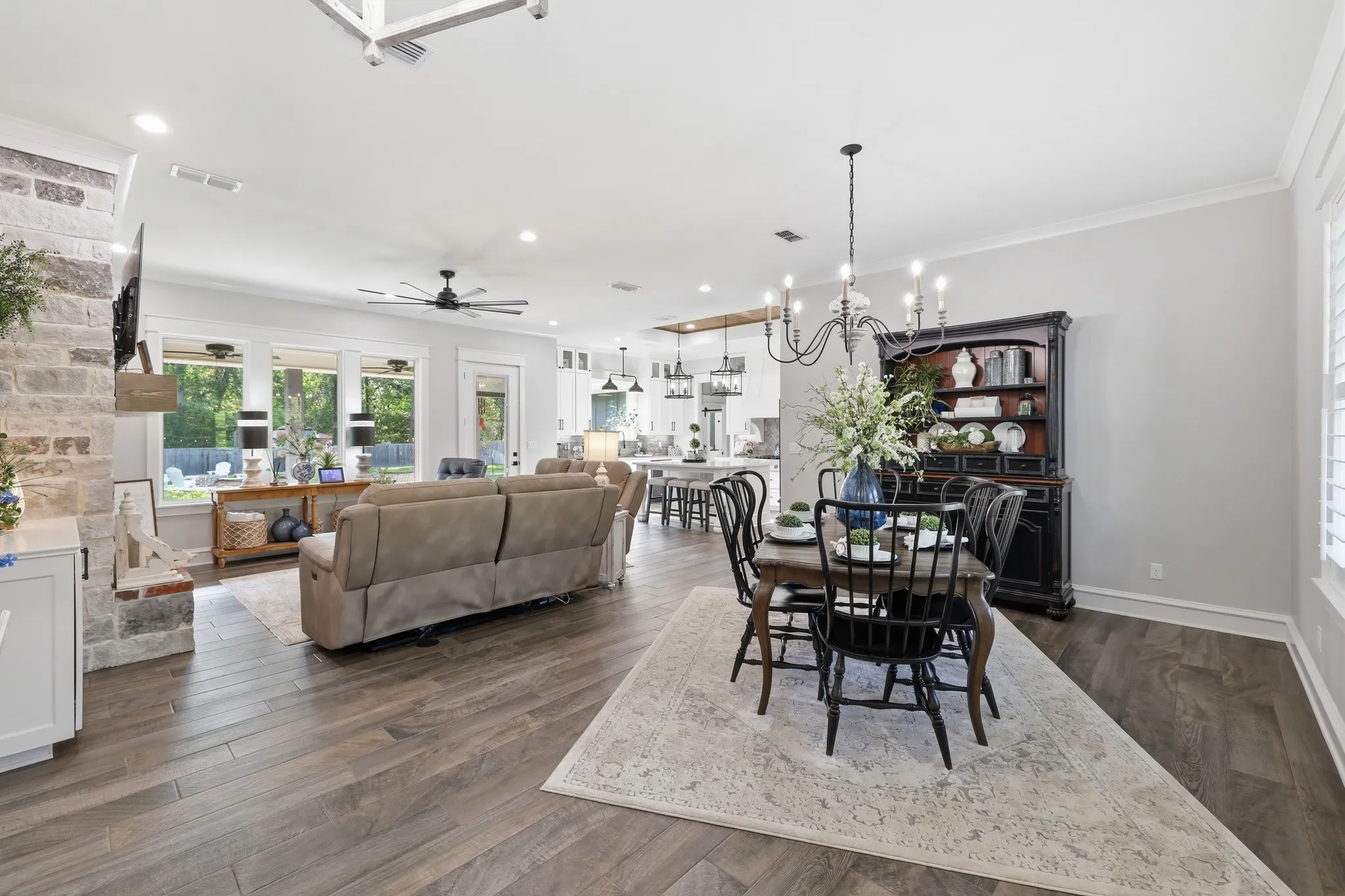Single Family Residence For Sale in Wood County , 221 Private Road 6235 2320, Mineola, Texas 75773, 3 Bedroom, 2 Bathroom, 2 Garage spaces, 1,952 Sqft, built in 2024, mls#21354868, Real Estate Agent in Mineola, Homes For Sale in Wood county, Homes For Sale in Mineola, Realtor in Mineola Texas, Real Estate Brokerage Independent Realty Texas, Luminita Cordes Realtor