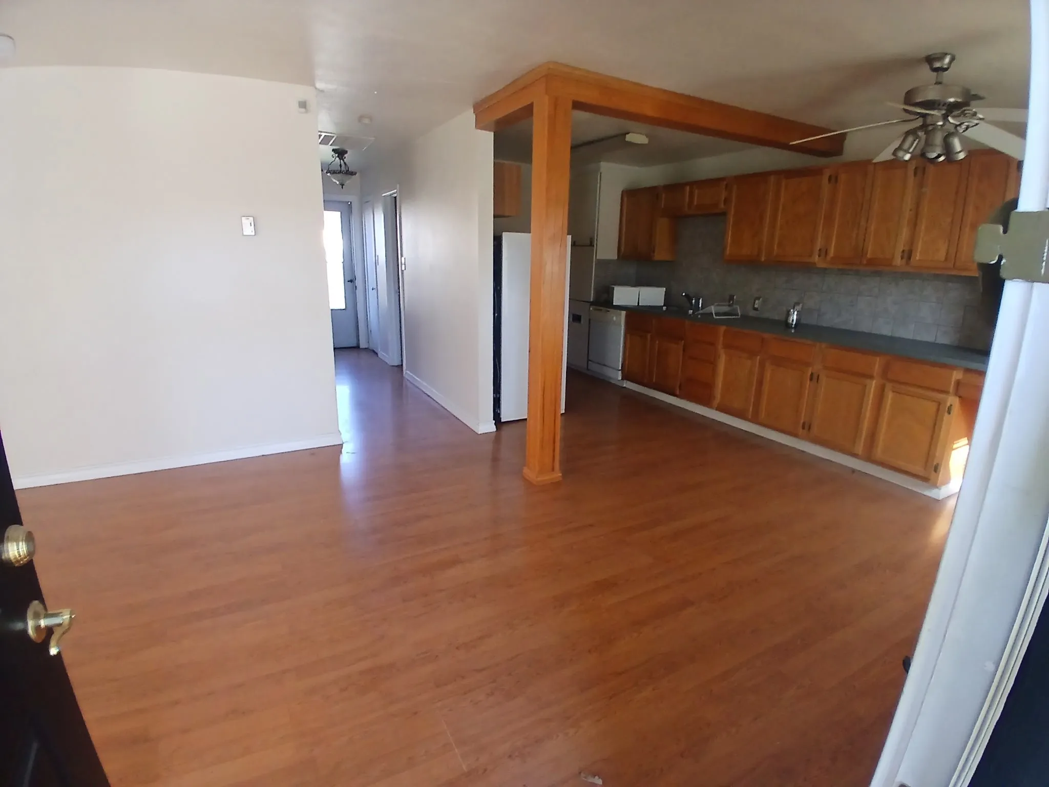 Triplex For Sale in Denton County , 112 N Hatcher Ave, Lewisville, Texas 75057, 5 Bedroom, 3 Bathroom, Garage spaces, 0 Sqft, built in 1940, mls#21352382, Real Estate Agent in Lewisville, Homes For Sale in Denton county, Homes For Sale in Lewisville, Realtor in Lewisville Texas, Real Estate Brokerage Independent Realty Texas, Luminita Cordes Realtor