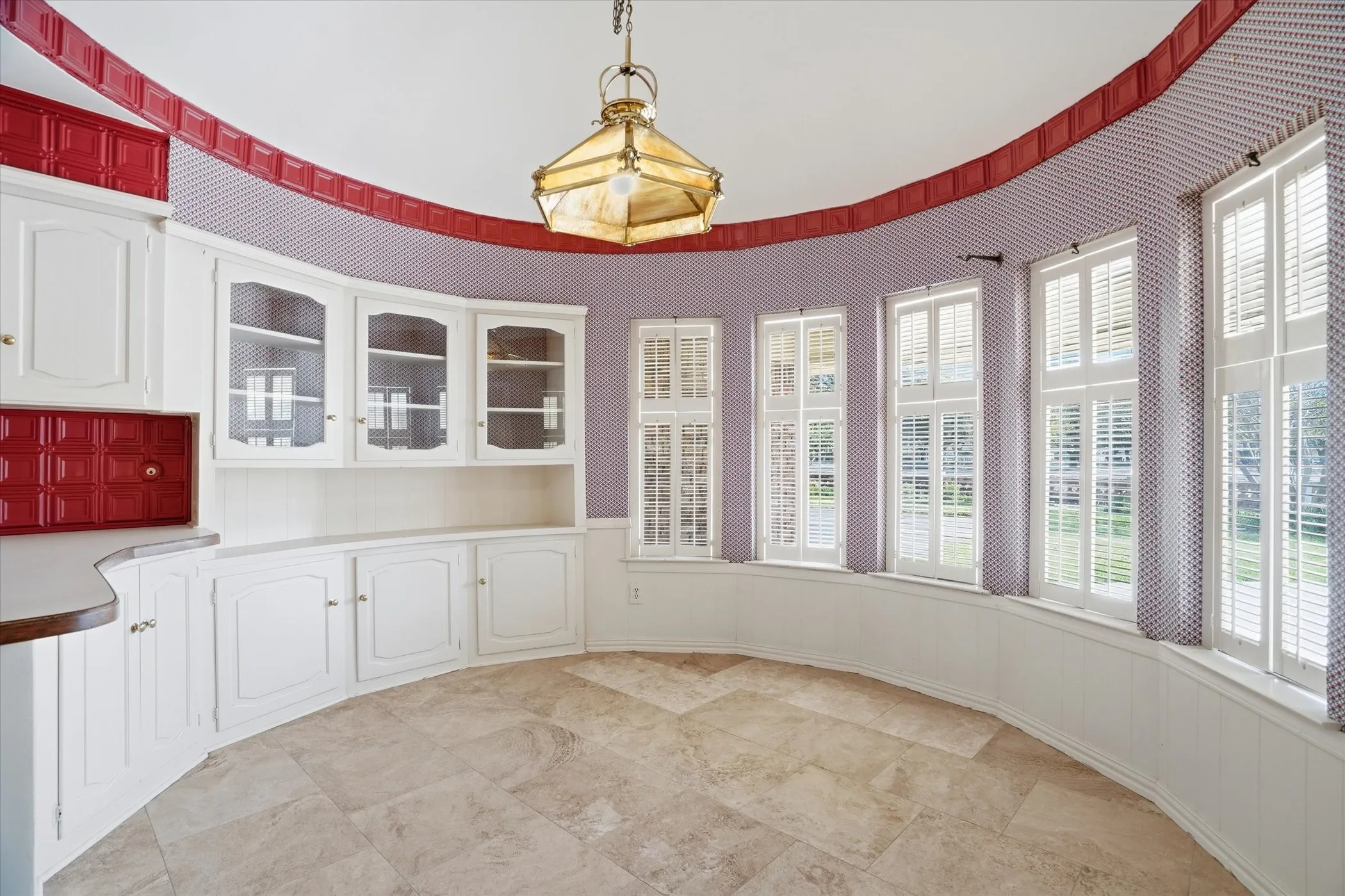 Single Family Residence For Sale in Tarrant County , 4201 Winding Way, Benbrook, Texas 76126, 4 Bedroom, 3 Bathroom, 2 Garage spaces, 3,005 Sqft, built in 1971, mls#21354856, Real Estate Agent in Benbrook, Homes For Sale in Tarrant county, Homes For Sale in Benbrook, Realtor in Benbrook Texas, Real Estate Brokerage Independent Realty Texas, Luminita Cordes Realtor
