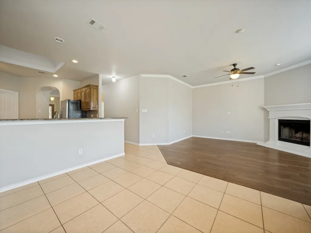 Single Family Residence For Rent in Denton County , 3213 Hornbeam Street, Denton, Texas 76226, 3 Bedroom, 2 Bathroom, 2 Garage spaces, 1,872 Sqft, built in 2008, mls#21354896, Real Estate Agent in Denton, Homes For Rent in Denton county, Homes For Rent in Denton, Realtor in Denton Texas, Real Estate Brokerage Independent Realty Texas, Luminita Cordes Realtor