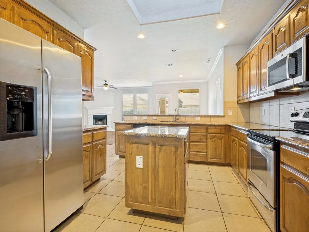 Single Family Residence For Rent in Denton County , 3213 Hornbeam Street, Denton, Texas 76226, 3 Bedroom, 2 Bathroom, 2 Garage spaces, 1,872 Sqft, built in 2008, mls#21354896, Real Estate Agent in Denton, Homes For Rent in Denton county, Homes For Rent in Denton, Realtor in Denton Texas, Real Estate Brokerage Independent Realty Texas, Luminita Cordes Realtor