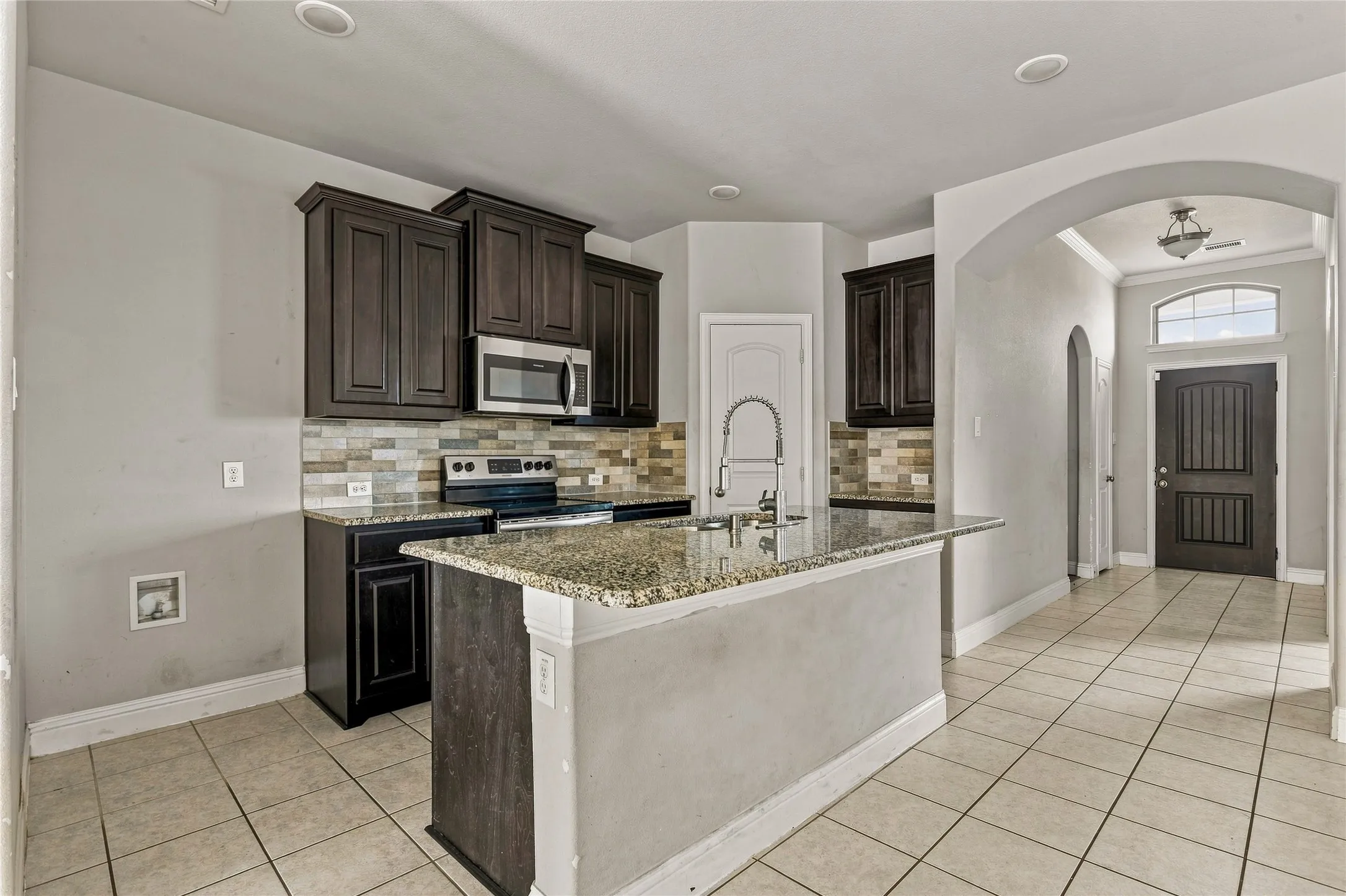 Single Family Residence For Sale in Ellis County , 105 Finlee Lane, Red Oak, Texas 75154, 4 Bedroom, 2 Bathroom, 2 Garage spaces, 1,937 Sqft, built in 2021, mls#21354273, Real Estate Agent in Red Oak, Homes For Sale in Ellis county, Homes For Sale in Red Oak, Realtor in Red Oak Texas, Real Estate Brokerage Independent Realty Texas, Luminita Cordes Realtor