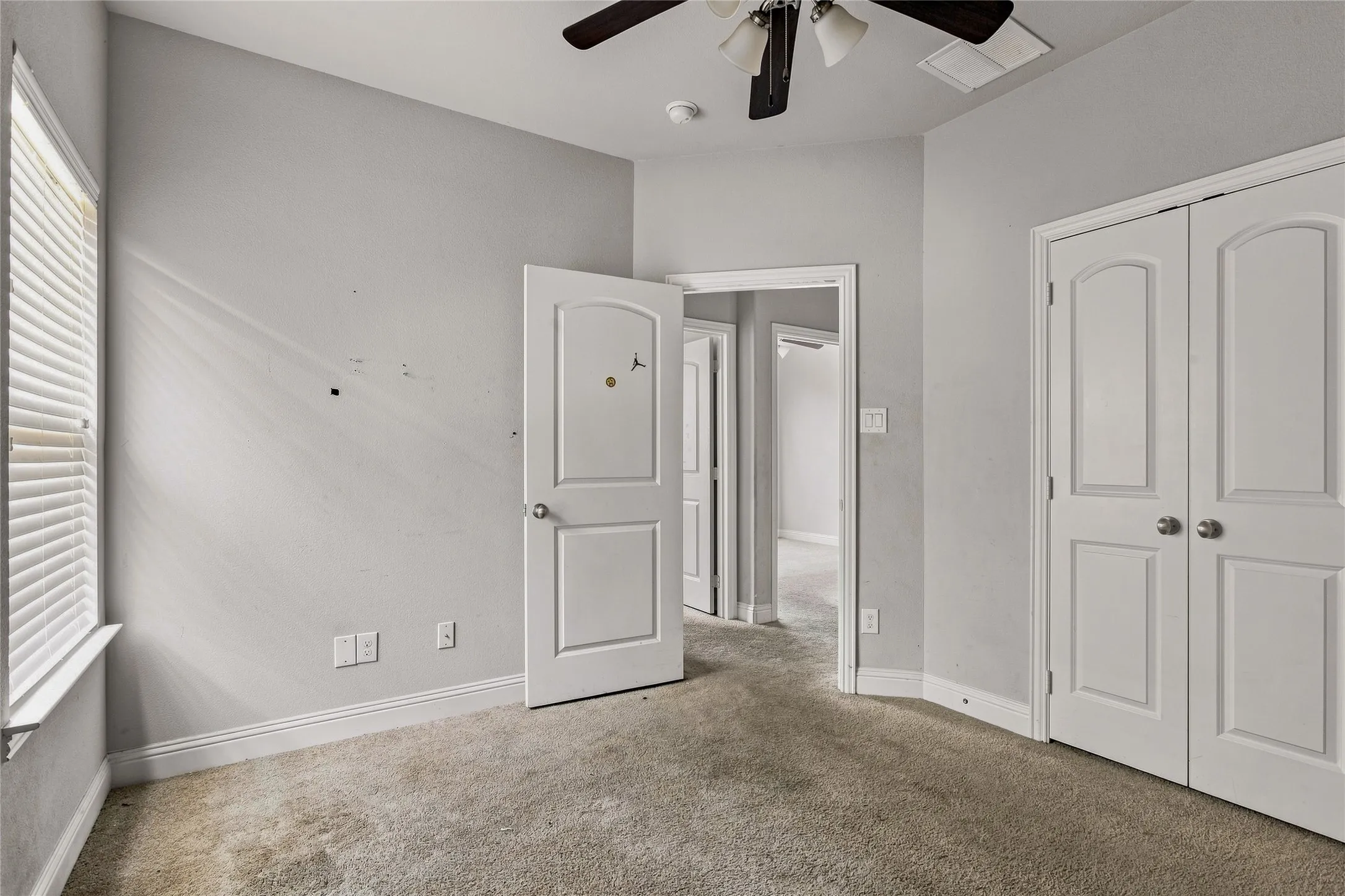 Single Family Residence For Sale in Ellis County , 105 Finlee Lane, Red Oak, Texas 75154, 4 Bedroom, 2 Bathroom, 2 Garage spaces, 1,937 Sqft, built in 2021, mls#21354273, Real Estate Agent in Red Oak, Homes For Sale in Ellis county, Homes For Sale in Red Oak, Realtor in Red Oak Texas, Real Estate Brokerage Independent Realty Texas, Luminita Cordes Realtor