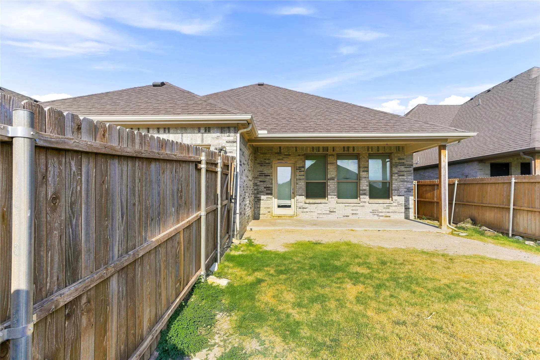Single Family Residence For Sale in Ellis County , 105 Finlee Lane, Red Oak, Texas 75154, 4 Bedroom, 2 Bathroom, 2 Garage spaces, 1,937 Sqft, built in 2021, mls#21354273, Real Estate Agent in Red Oak, Homes For Sale in Ellis county, Homes For Sale in Red Oak, Realtor in Red Oak Texas, Real Estate Brokerage Independent Realty Texas, Luminita Cordes Realtor