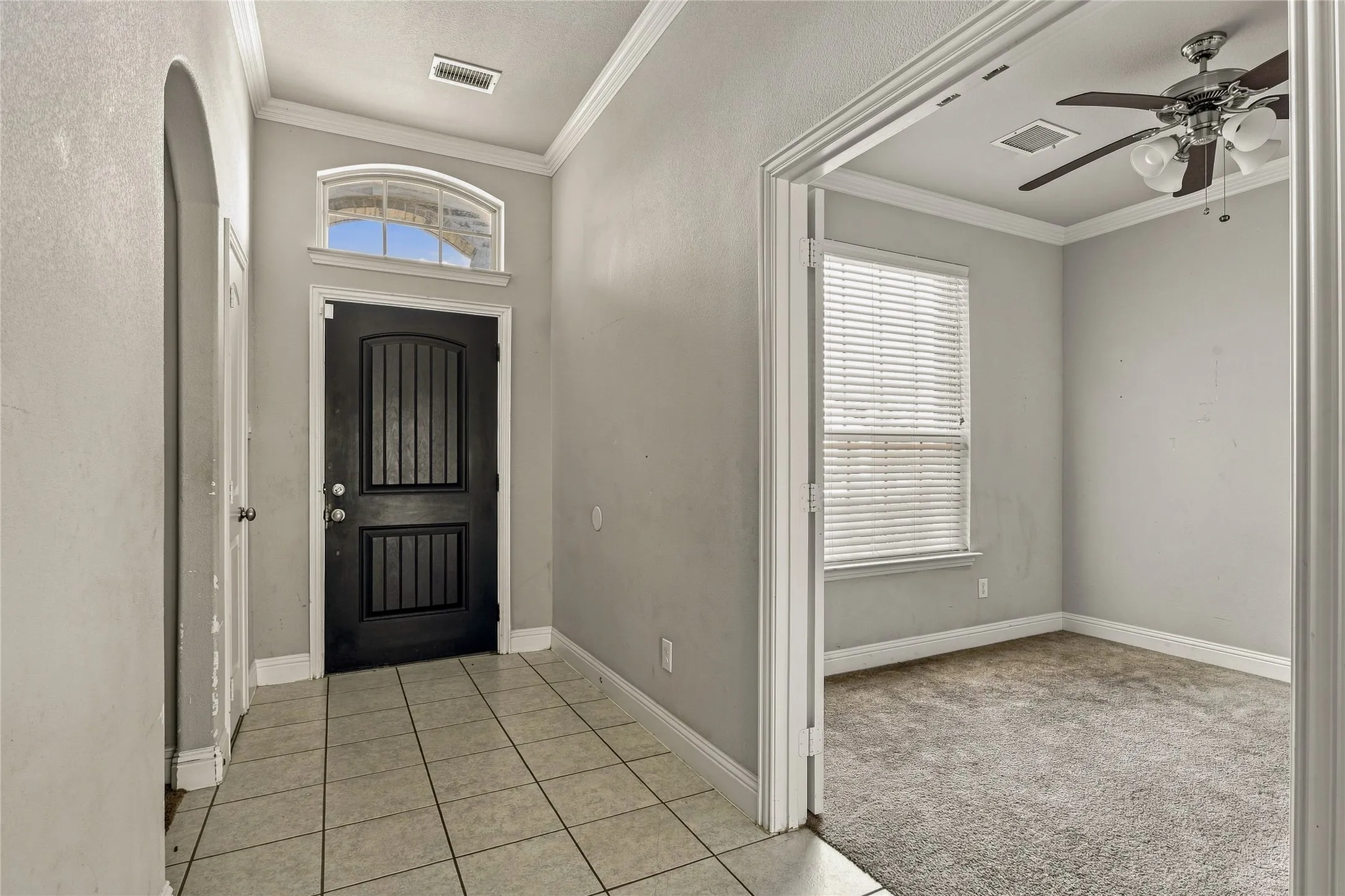 Single Family Residence For Sale in Ellis County , 105 Finlee Lane, Red Oak, Texas 75154, 4 Bedroom, 2 Bathroom, 2 Garage spaces, 1,937 Sqft, built in 2021, mls#21354273, Real Estate Agent in Red Oak, Homes For Sale in Ellis county, Homes For Sale in Red Oak, Realtor in Red Oak Texas, Real Estate Brokerage Independent Realty Texas, Luminita Cordes Realtor