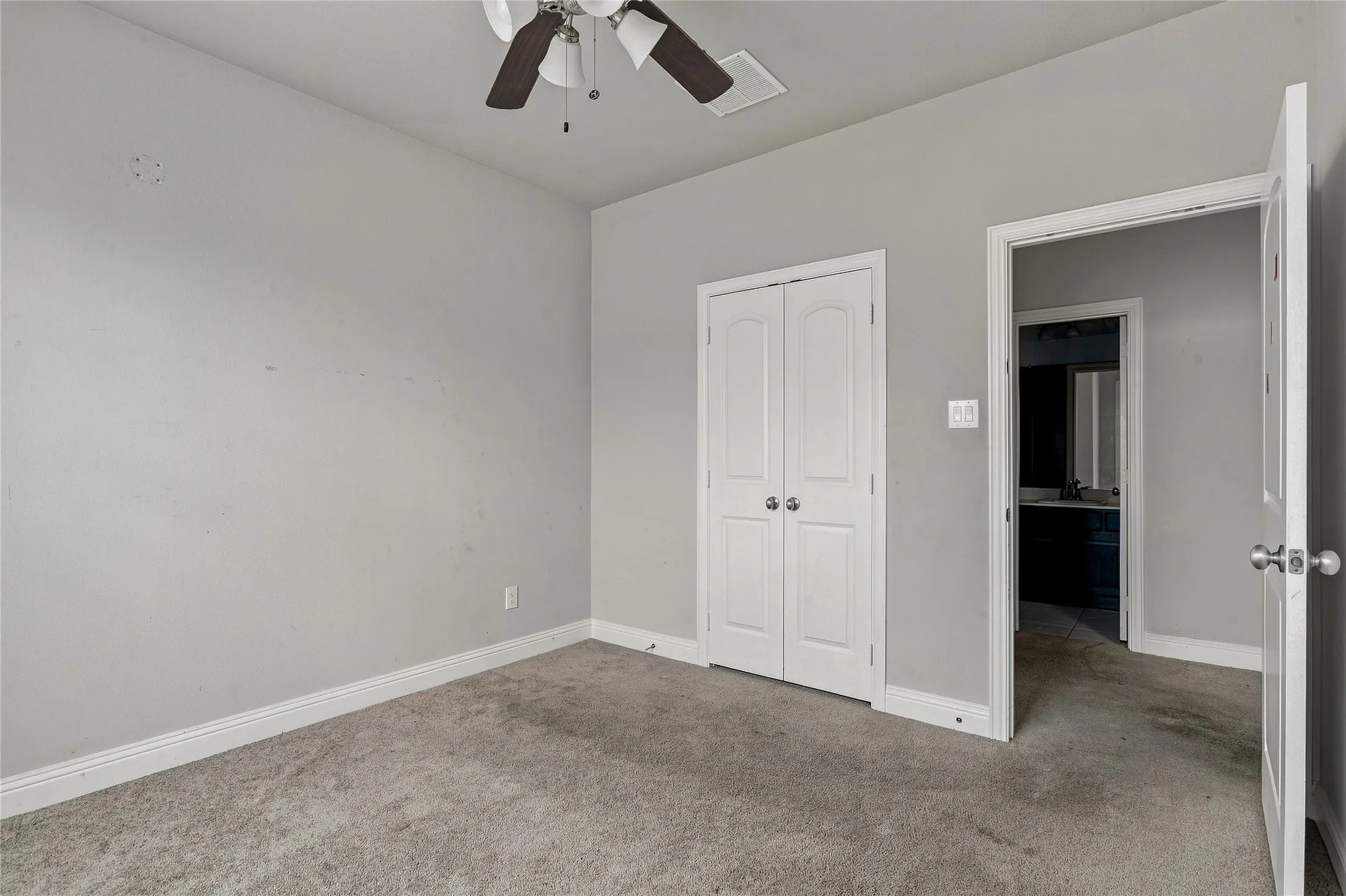 Single Family Residence For Sale in Ellis County , 105 Finlee Lane, Red Oak, Texas 75154, 4 Bedroom, 2 Bathroom, 2 Garage spaces, 1,937 Sqft, built in 2021, mls#21354273, Real Estate Agent in Red Oak, Homes For Sale in Ellis county, Homes For Sale in Red Oak, Realtor in Red Oak Texas, Real Estate Brokerage Independent Realty Texas, Luminita Cordes Realtor