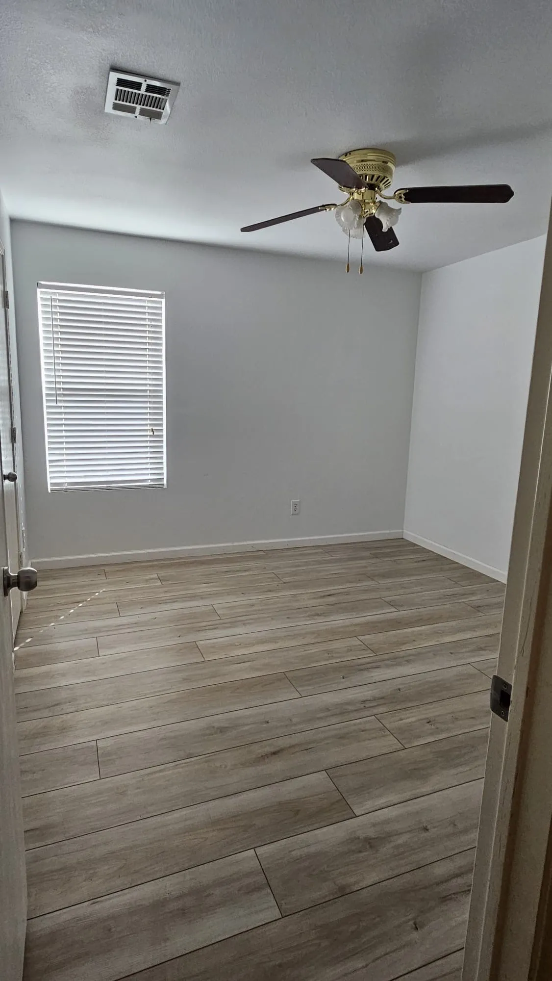 Single Family Residence For Rent in Collin County , 9608 George Washington Drive, Mc Kinney, Texas 75072, 3 Bedroom, 2 Bathroom, 2 Garage spaces, 1,602 Sqft, built in 2004, mls#21354904, Real Estate Agent in Mc Kinney, Homes For Rent in Collin county, Homes For Rent in Mc Kinney, Realtor in Mc Kinney Texas, Real Estate Brokerage Independent Realty Texas, Luminita Cordes Realtor