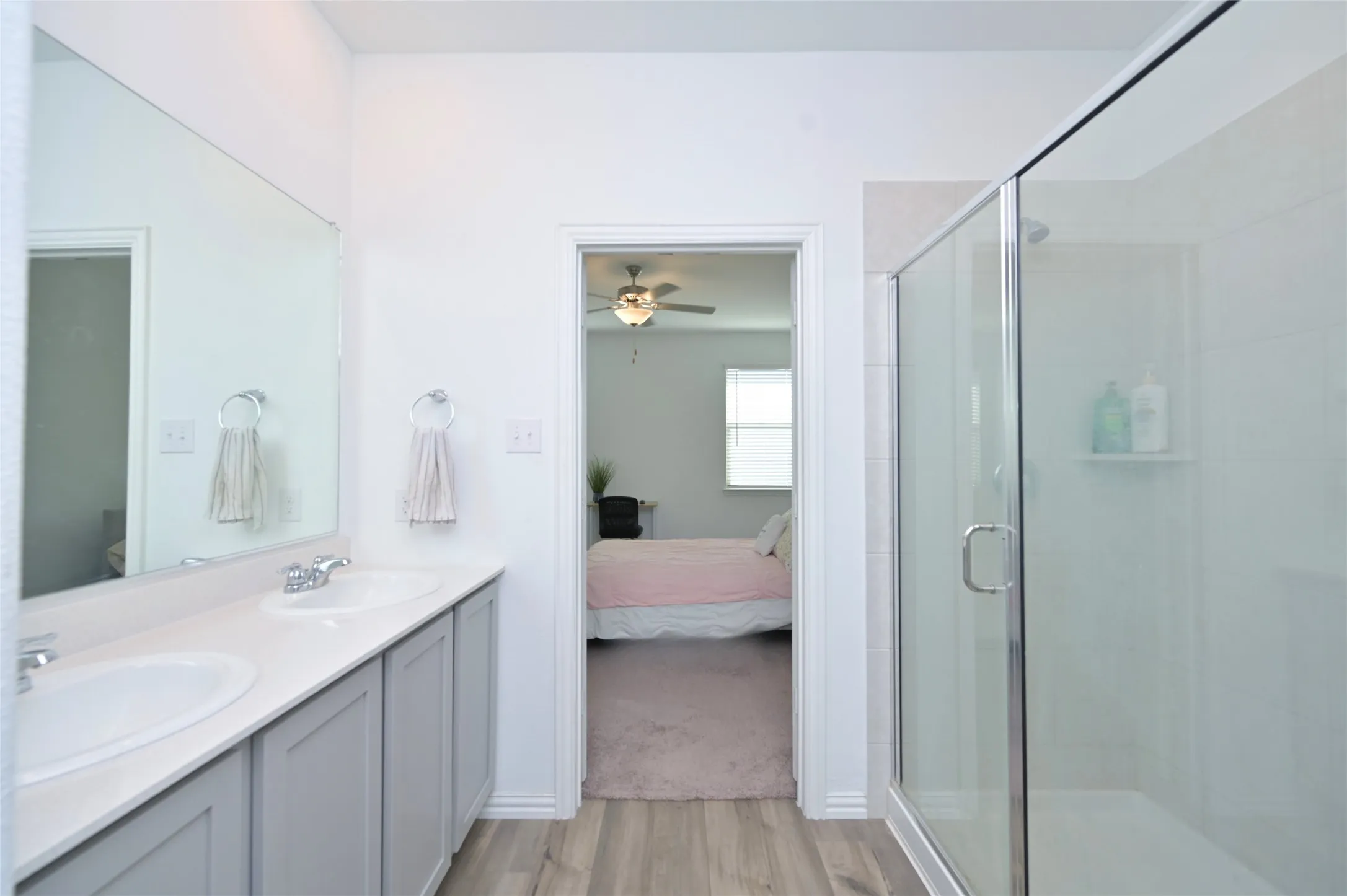 Single Family Residence For Sale in Denton County , 14853 Holster Trail, Fort Worth, Texas 76052, 3 Bedroom, 2 Bathroom, 2 Garage spaces, 1,601 Sqft, built in 2022, mls#21351756, Real Estate Agent in Fort Worth, Homes For Sale in Denton county, Homes For Sale in Fort Worth, Realtor in Fort Worth Texas, Real Estate Brokerage Independent Realty Texas, Luminita Cordes Realtor