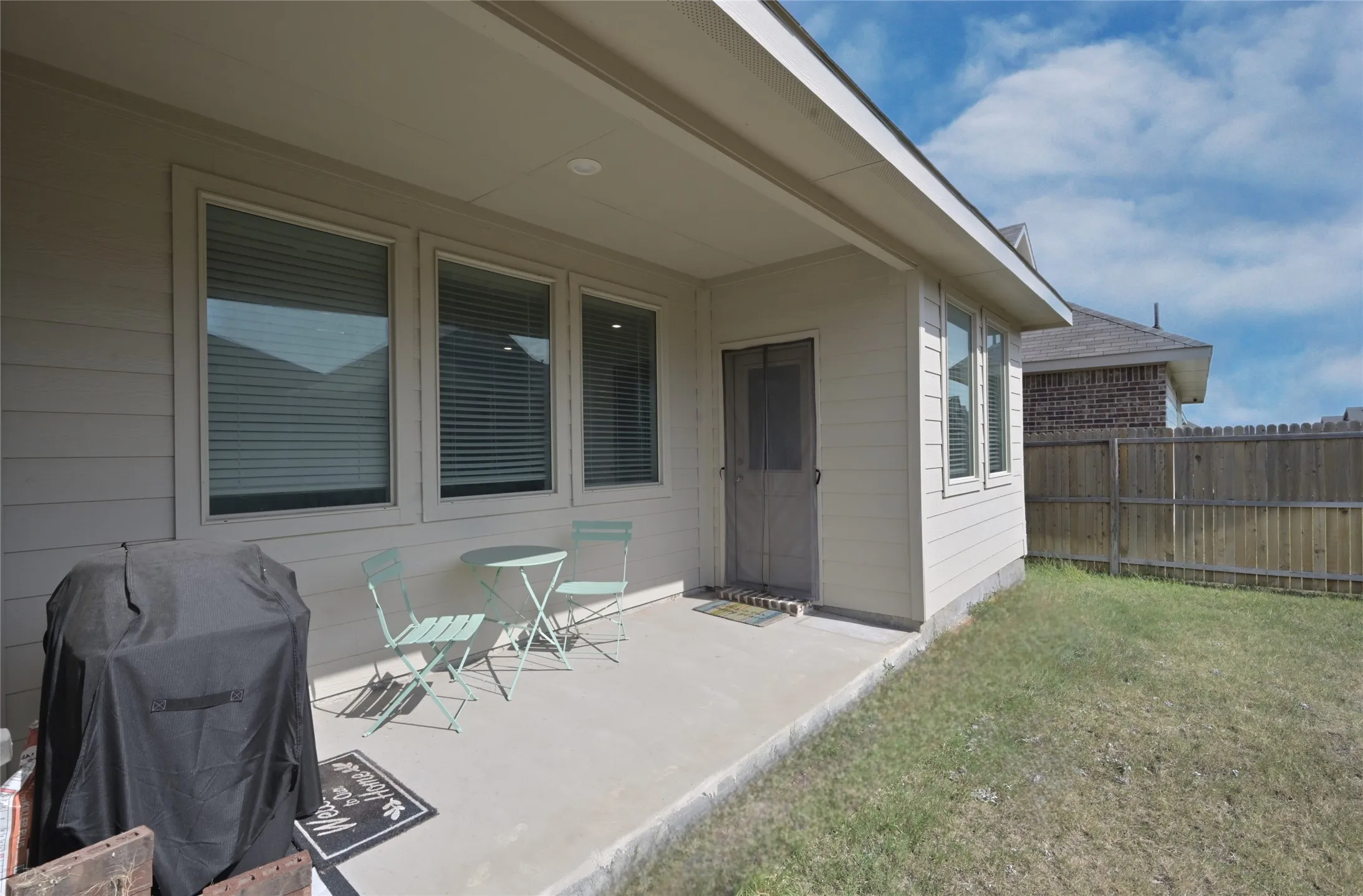 Single Family Residence For Sale in Denton County , 14853 Holster Trail, Fort Worth, Texas 76052, 3 Bedroom, 2 Bathroom, 2 Garage spaces, 1,601 Sqft, built in 2022, mls#21351756, Real Estate Agent in Fort Worth, Homes For Sale in Denton county, Homes For Sale in Fort Worth, Realtor in Fort Worth Texas, Real Estate Brokerage Independent Realty Texas, Luminita Cordes Realtor