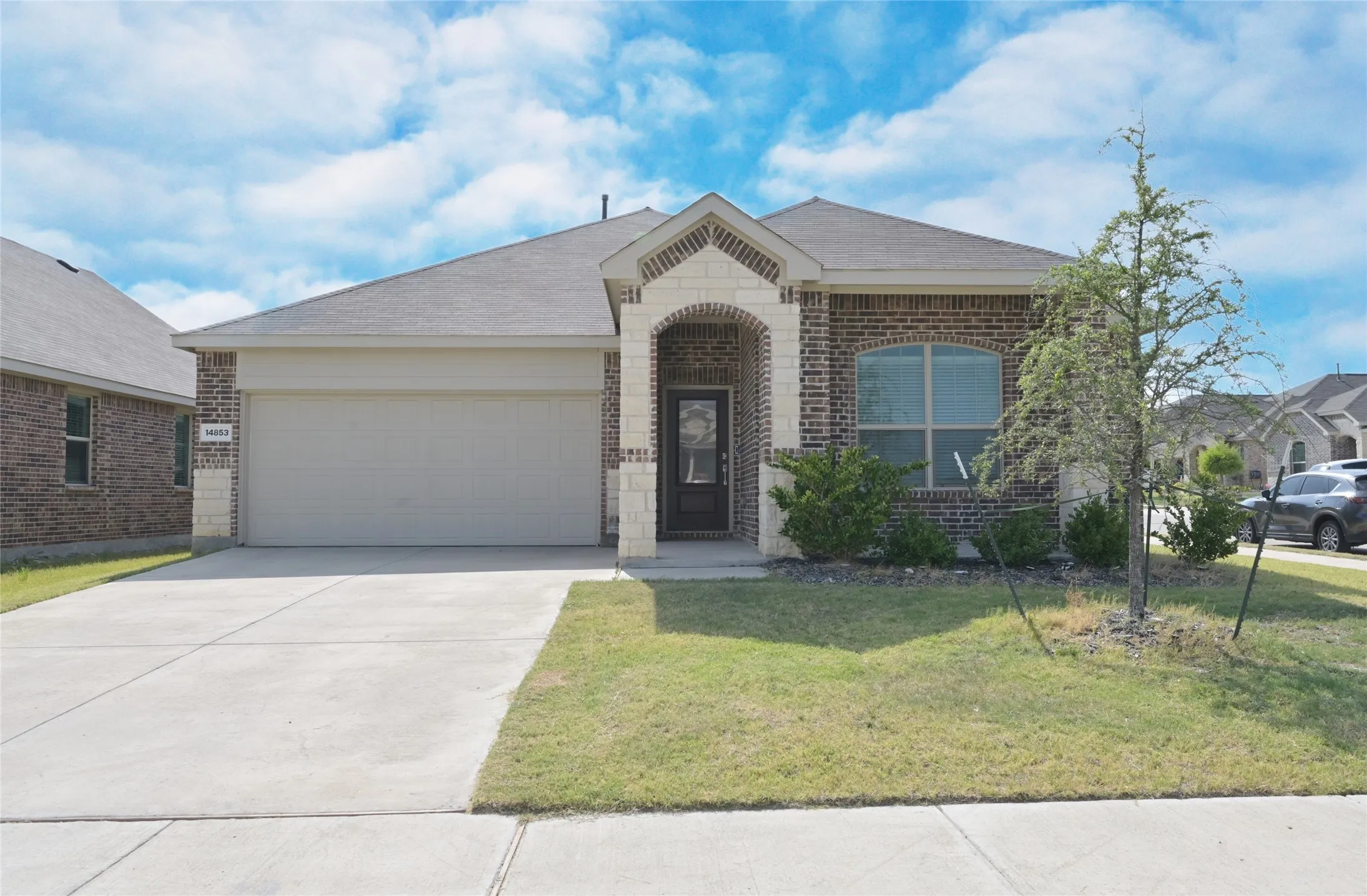 Single Family Residence For Sale in Denton County , 14853 Holster Trail, Fort Worth, Texas 76052, 3 Bedroom, 2 Bathroom, 2 Garage spaces, 1,601 Sqft, built in 2022, mls#21351756, Real Estate Agent in Fort Worth, Homes For Sale in Denton county, Homes For Sale in Fort Worth, Realtor in Fort Worth Texas, Real Estate Brokerage Independent Realty Texas, Luminita Cordes Realtor