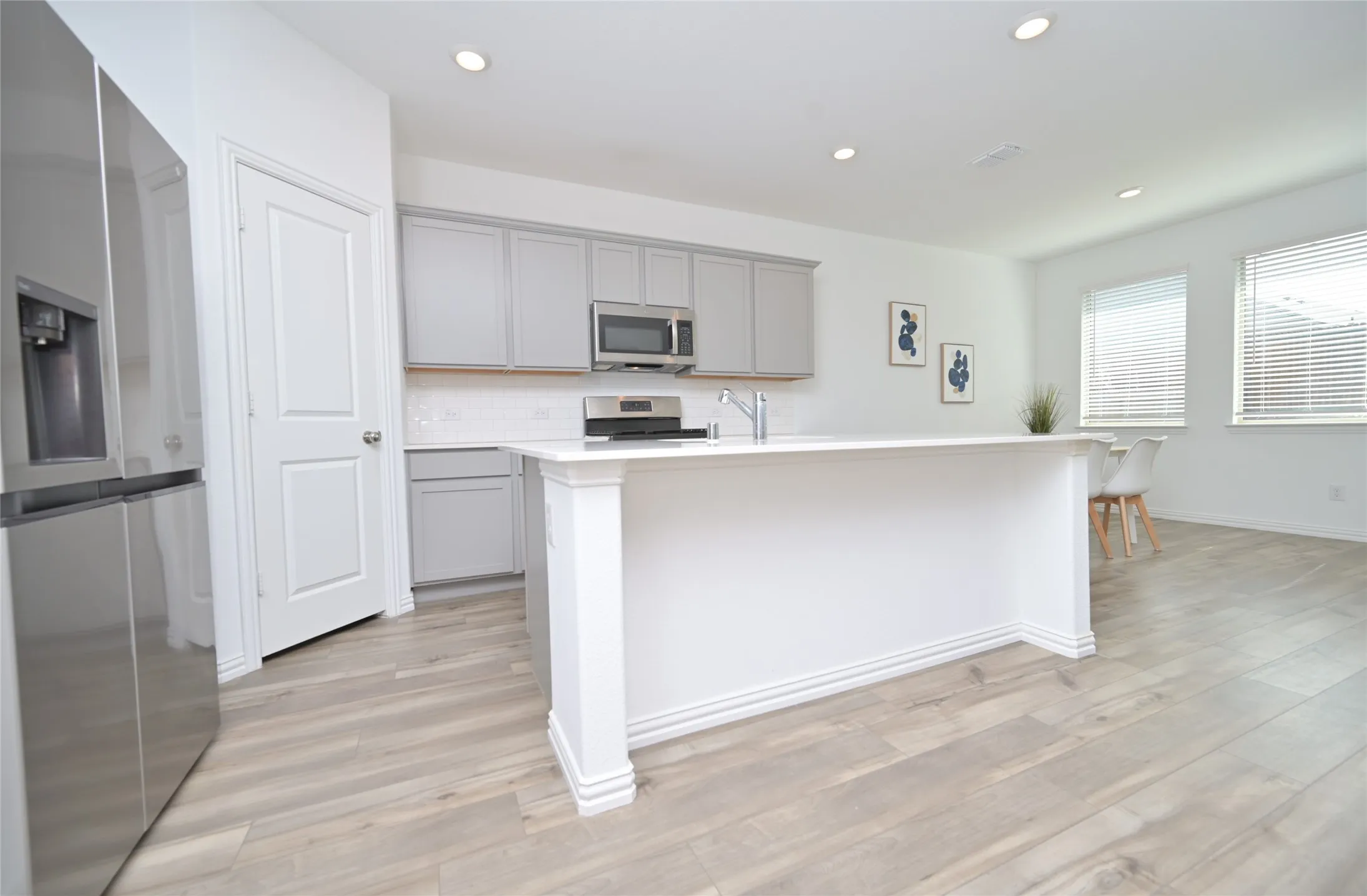 Single Family Residence For Sale in Denton County , 14853 Holster Trail, Fort Worth, Texas 76052, 3 Bedroom, 2 Bathroom, 2 Garage spaces, 1,601 Sqft, built in 2022, mls#21351756, Real Estate Agent in Fort Worth, Homes For Sale in Denton county, Homes For Sale in Fort Worth, Realtor in Fort Worth Texas, Real Estate Brokerage Independent Realty Texas, Luminita Cordes Realtor