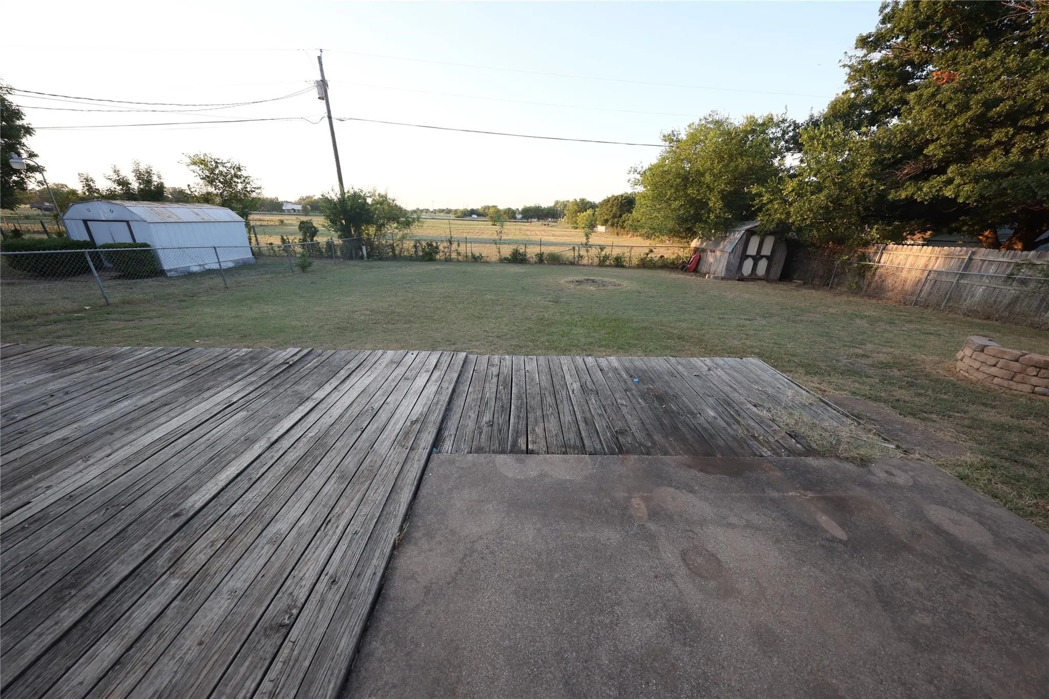 Single Family Residence For Sale in Johnson County , 2204 Towne North Drive, Cleburne, Texas 76033, 3 Bedroom, 2 Bathroom, 2 Garage spaces, 1,527 Sqft, built in 1977, Price $265,000, mls#21354911, Real Estate Agent in Cleburne, Homes For Sale in Johnson county, Homes For Sale in Cleburne, Realtor in Cleburne Texas, Real Estate Brokerage Independent Realty Texas, Luminita Cordes Realtor