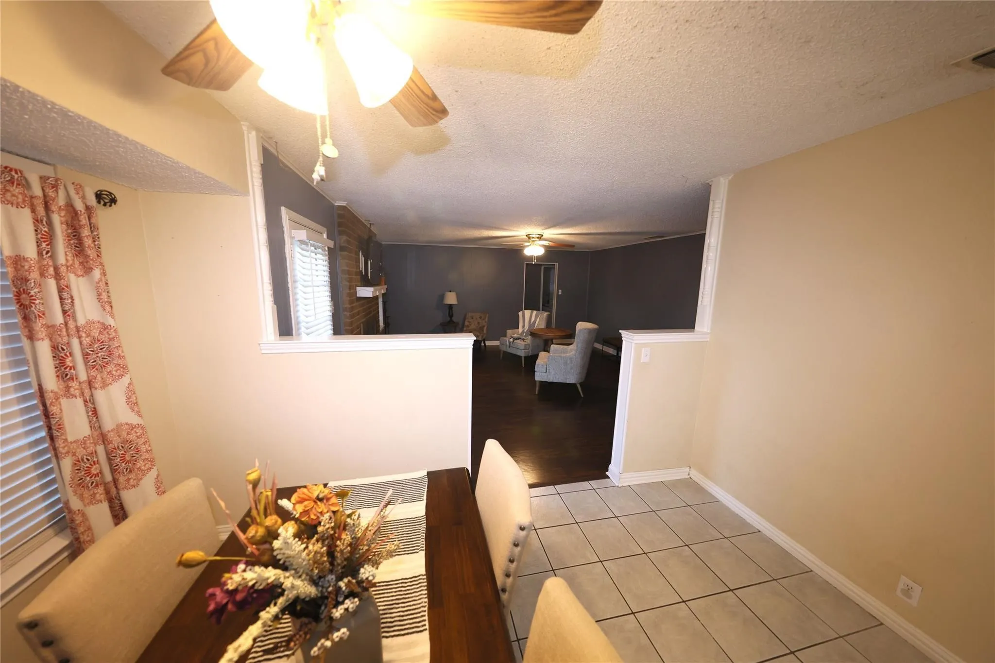 Single Family Residence For Sale in Johnson County , 2204 Towne North Drive, Cleburne, Texas 76033, 3 Bedroom, 2 Bathroom, 2 Garage spaces, 1,527 Sqft, built in 1977, Price $265,000, mls#21354911, Real Estate Agent in Cleburne, Homes For Sale in Johnson county, Homes For Sale in Cleburne, Realtor in Cleburne Texas, Real Estate Brokerage Independent Realty Texas, Luminita Cordes Realtor