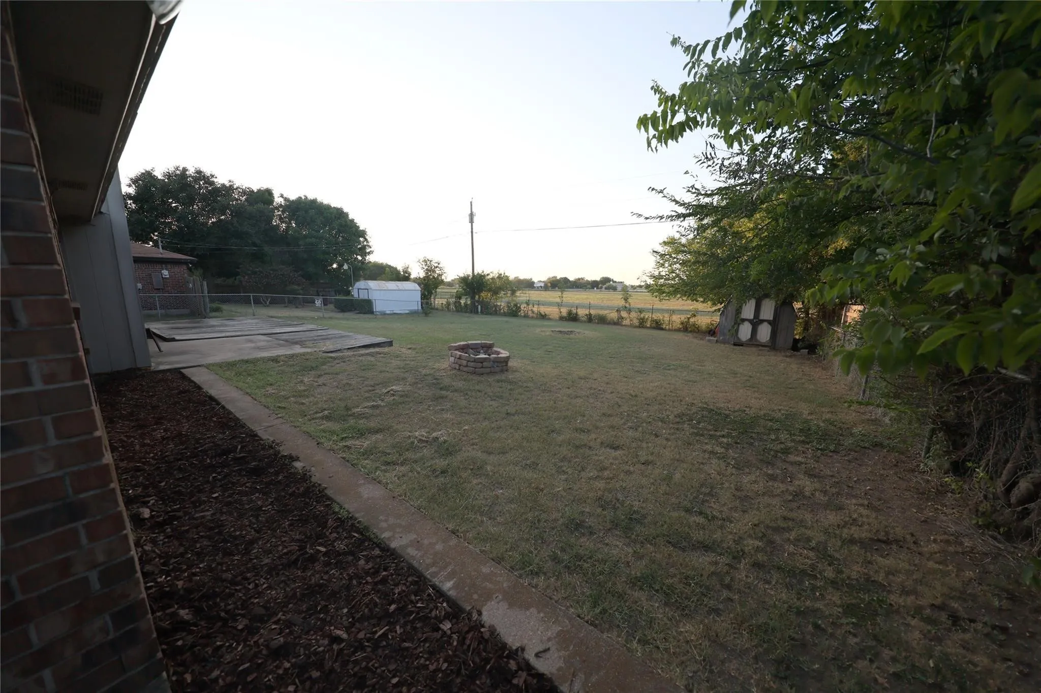 Single Family Residence For Sale in Johnson County , 2204 Towne North Drive, Cleburne, Texas 76033, 3 Bedroom, 2 Bathroom, 2 Garage spaces, 1,527 Sqft, built in 1977, Price $265,000, mls#21354911, Real Estate Agent in Cleburne, Homes For Sale in Johnson county, Homes For Sale in Cleburne, Realtor in Cleburne Texas, Real Estate Brokerage Independent Realty Texas, Luminita Cordes Realtor