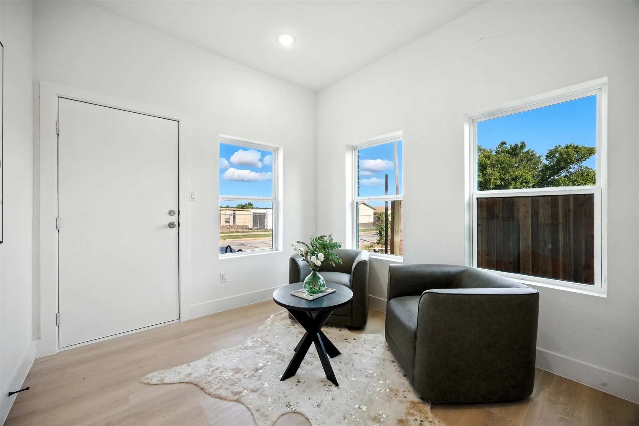 Townhouse For Rent in Dallas County , 312 N Lancaster Avenue 1, Dallas, Texas 75203, 3 Bedroom, 4 Bathroom, 2 Garage spaces, 1,941 Sqft, built in 2025, Price $3,100, mls#21353907, Real Estate Agent in Dallas, Homes For Rent in Dallas county, Homes For Rent in Dallas, Realtor in Dallas Texas, Real Estate Brokerage Independent Realty Texas, Luminita Cordes Realtor