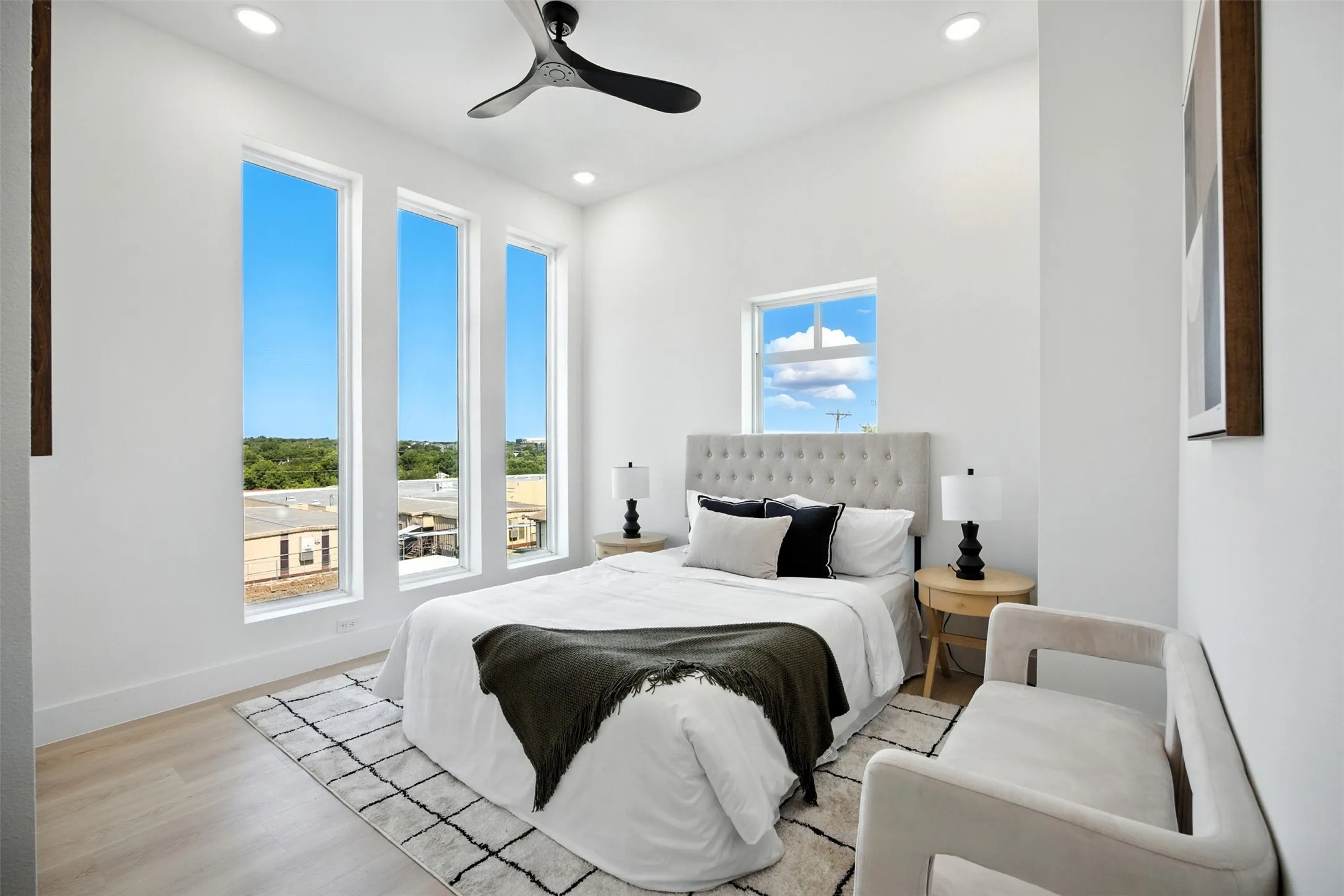 Townhouse For Rent in Dallas County , 312 N Lancaster Avenue 1, Dallas, Texas 75203, 3 Bedroom, 4 Bathroom, 2 Garage spaces, 1,941 Sqft, built in 2025, Price $3,100, mls#21353907, Real Estate Agent in Dallas, Homes For Rent in Dallas county, Homes For Rent in Dallas, Realtor in Dallas Texas, Real Estate Brokerage Independent Realty Texas, Luminita Cordes Realtor