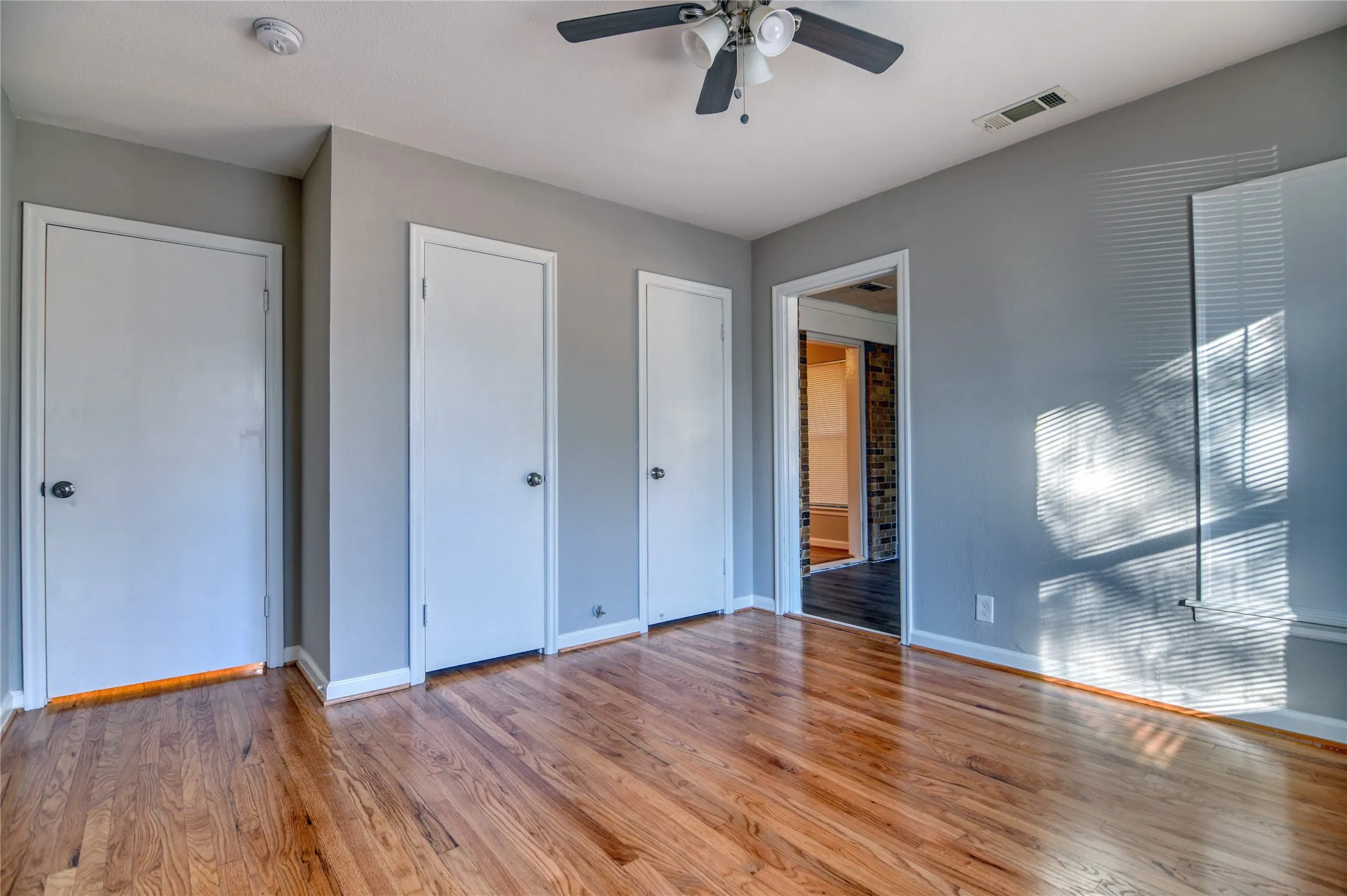 Single Family Residence For Rent in Dallas County , 6123 Belgrade Avenue, Dallas, Texas 75227, 3 Bedroom, 1 Bathroom, 1 Garage spaces, 1,210 Sqft, built in 1948, mls#21354916, Real Estate Agent in Dallas, Homes For Rent in Dallas county, Homes For Rent in Dallas, Realtor in Dallas Texas, Real Estate Brokerage Independent Realty Texas, Luminita Cordes Realtor