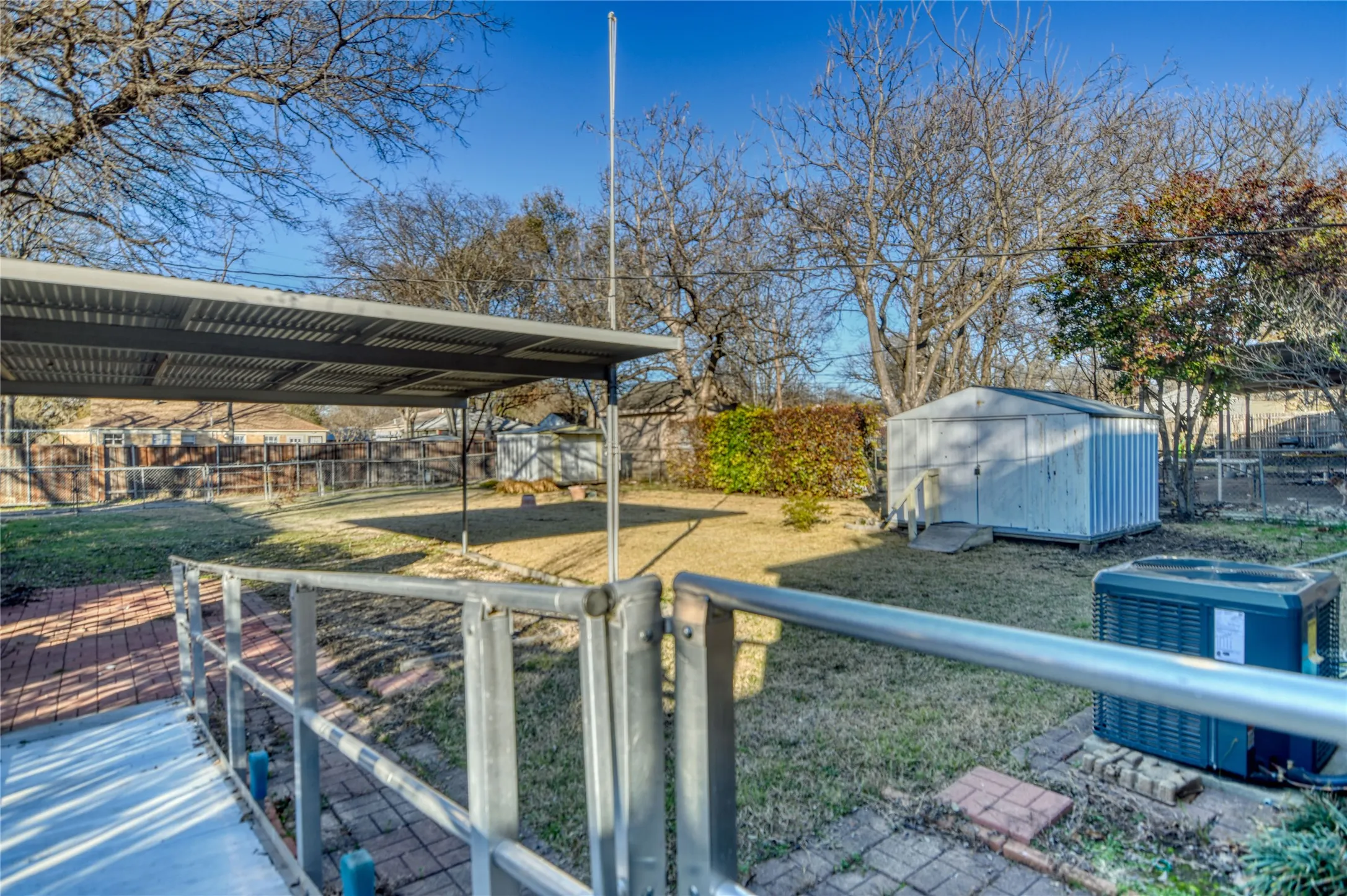 Single Family Residence For Rent in Dallas County , 6123 Belgrade Avenue, Dallas, Texas 75227, 3 Bedroom, 1 Bathroom, 1 Garage spaces, 1,210 Sqft, built in 1948, mls#21354916, Real Estate Agent in Dallas, Homes For Rent in Dallas county, Homes For Rent in Dallas, Realtor in Dallas Texas, Real Estate Brokerage Independent Realty Texas, Luminita Cordes Realtor