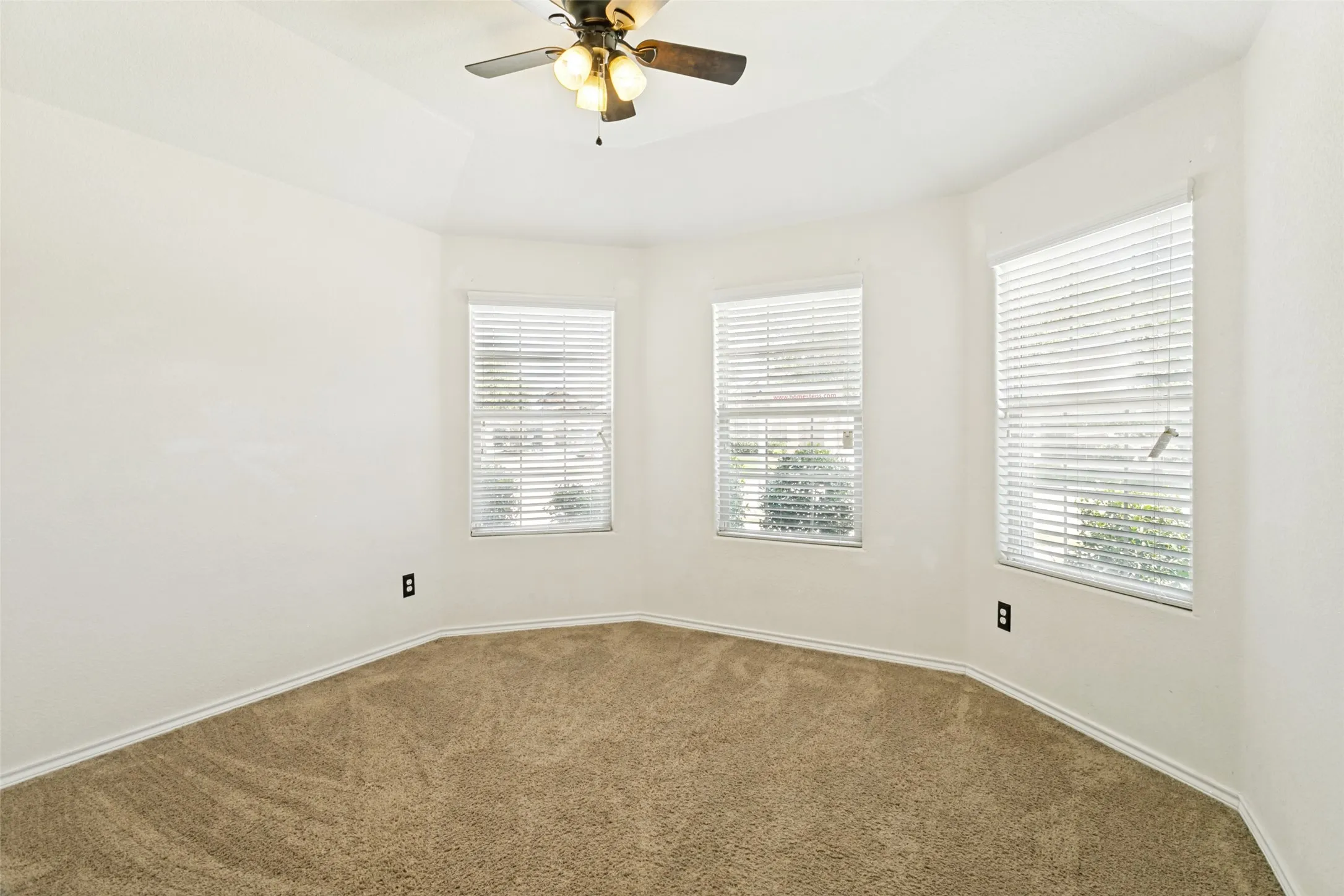Single Family Residence For Sale in Tarrant County , 7205 Wavecrest Way, Fort Worth, Texas 76179, 4 Bedroom, 2 Bathroom, 2 Garage spaces, 1,783 Sqft, built in 2018, mls#21354905, Real Estate Agent in Fort Worth, Homes For Sale in Tarrant county, Homes For Sale in Fort Worth, Realtor in Fort Worth Texas, Real Estate Brokerage Independent Realty Texas, Luminita Cordes Realtor