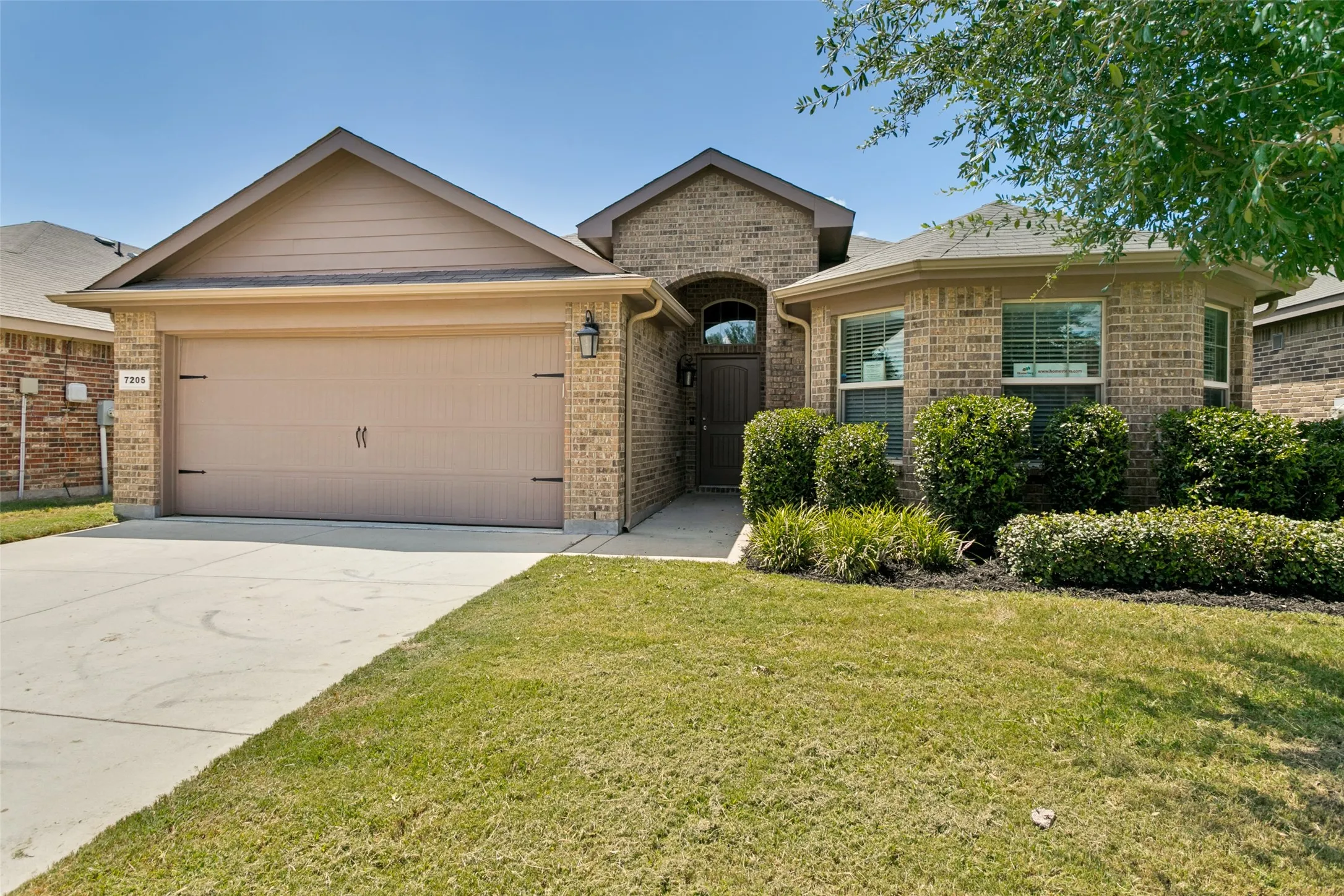 Single Family Residence For Sale in Tarrant County , 7205 Wavecrest Way, Fort Worth, Texas 76179, 4 Bedroom, 2 Bathroom, 2 Garage spaces, 1,783 Sqft, built in 2018, mls#21354905, Real Estate Agent in Fort Worth, Homes For Sale in Tarrant county, Homes For Sale in Fort Worth, Realtor in Fort Worth Texas, Real Estate Brokerage Independent Realty Texas, Luminita Cordes Realtor