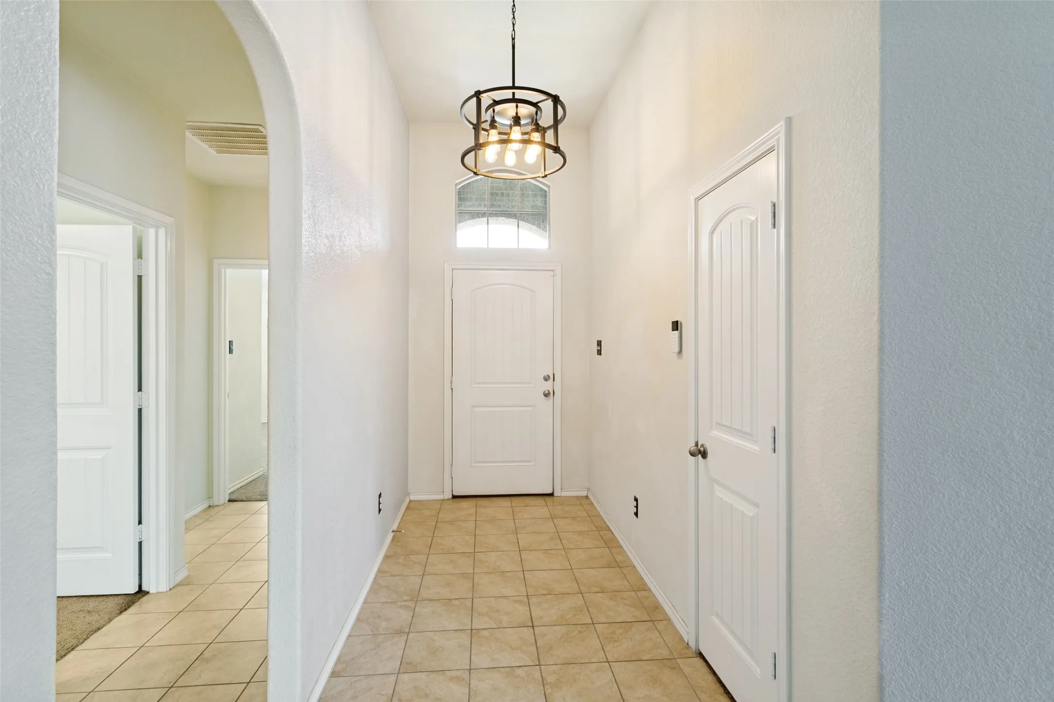 Single Family Residence For Sale in Tarrant County , 7205 Wavecrest Way, Fort Worth, Texas 76179, 4 Bedroom, 2 Bathroom, 2 Garage spaces, 1,783 Sqft, built in 2018, mls#21354905, Real Estate Agent in Fort Worth, Homes For Sale in Tarrant county, Homes For Sale in Fort Worth, Realtor in Fort Worth Texas, Real Estate Brokerage Independent Realty Texas, Luminita Cordes Realtor