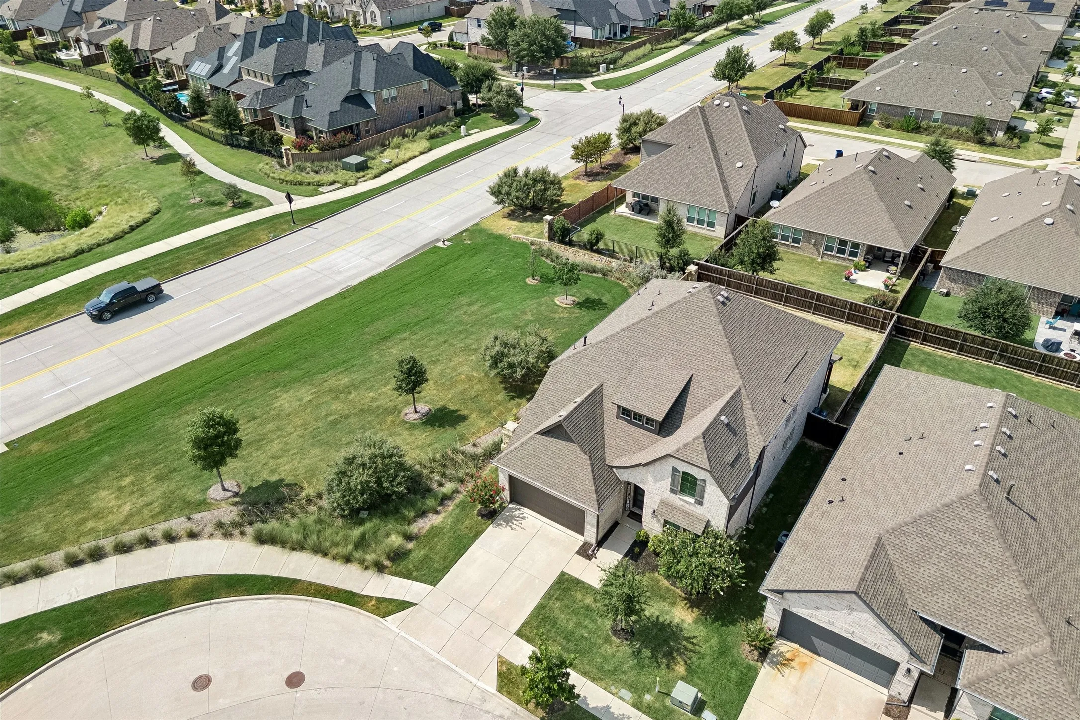 Single Family Residence For Sale in Collin County , 621 Hummingbird Drive, Celina, Texas 75009, 5 Bedroom, 3 Bathroom, 2 Garage spaces, 2,771 Sqft, built in 2022, mls#21347068, Real Estate Agent in Celina, Homes For Sale in Collin county, Homes For Sale in Celina, Realtor in Celina Texas, Real Estate Brokerage Independent Realty Texas, Luminita Cordes Realtor