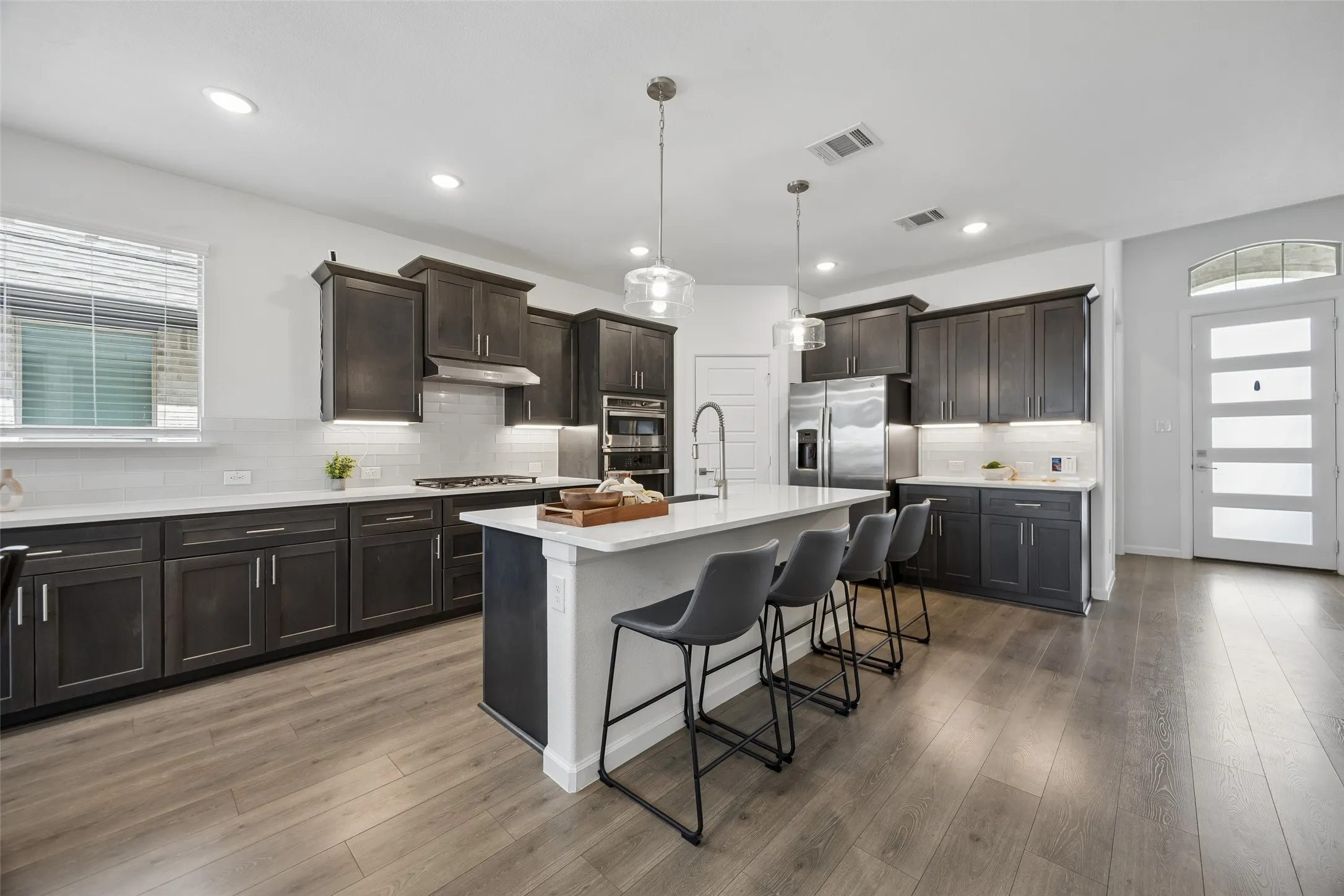 Single Family Residence For Sale in Collin County , 621 Hummingbird Drive, Celina, Texas 75009, 5 Bedroom, 3 Bathroom, 2 Garage spaces, 2,771 Sqft, built in 2022, mls#21347068, Real Estate Agent in Celina, Homes For Sale in Collin county, Homes For Sale in Celina, Realtor in Celina Texas, Real Estate Brokerage Independent Realty Texas, Luminita Cordes Realtor