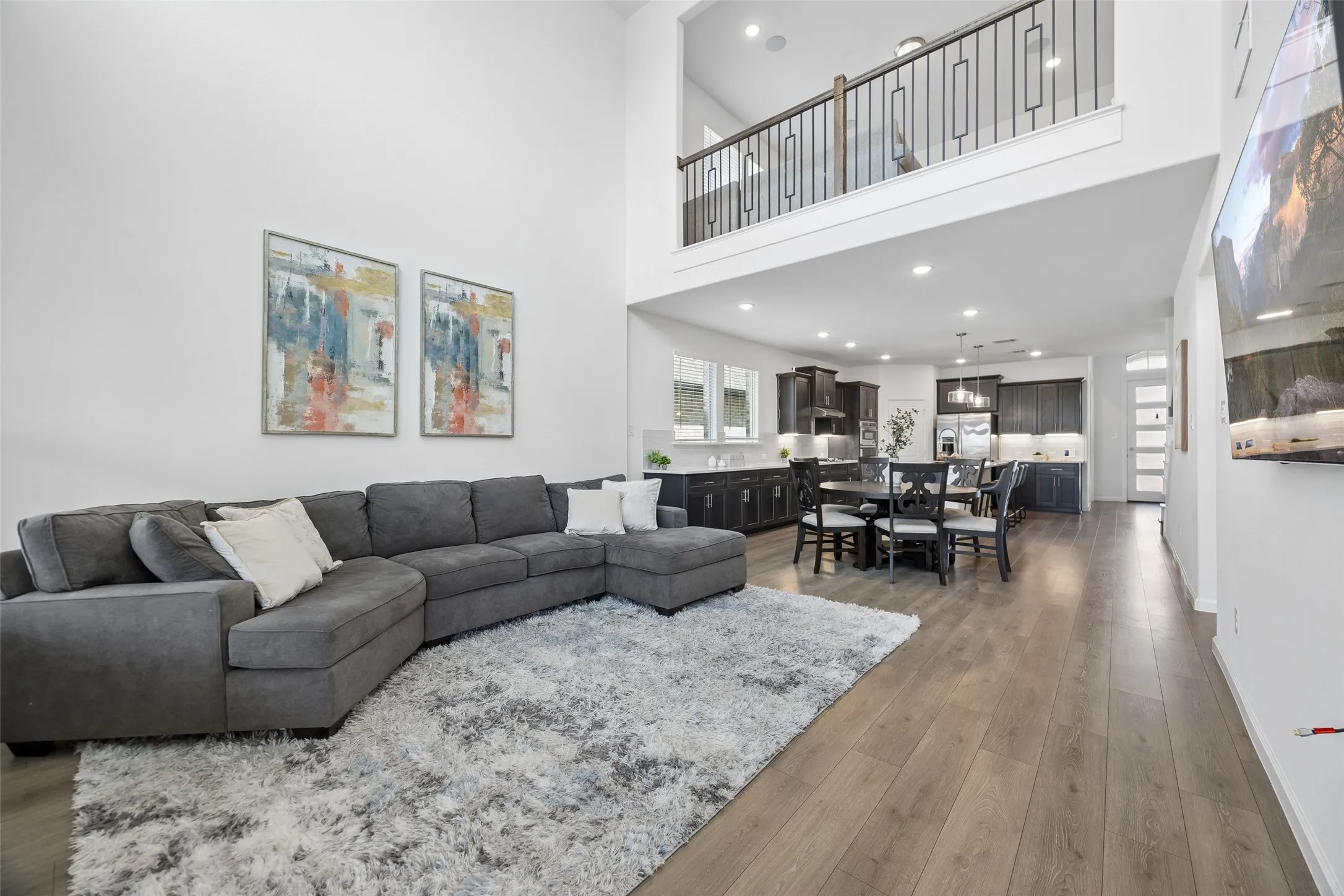 Single Family Residence For Sale in Collin County , 621 Hummingbird Drive, Celina, Texas 75009, 5 Bedroom, 3 Bathroom, 2 Garage spaces, 2,771 Sqft, built in 2022, mls#21347068, Real Estate Agent in Celina, Homes For Sale in Collin county, Homes For Sale in Celina, Realtor in Celina Texas, Real Estate Brokerage Independent Realty Texas, Luminita Cordes Realtor