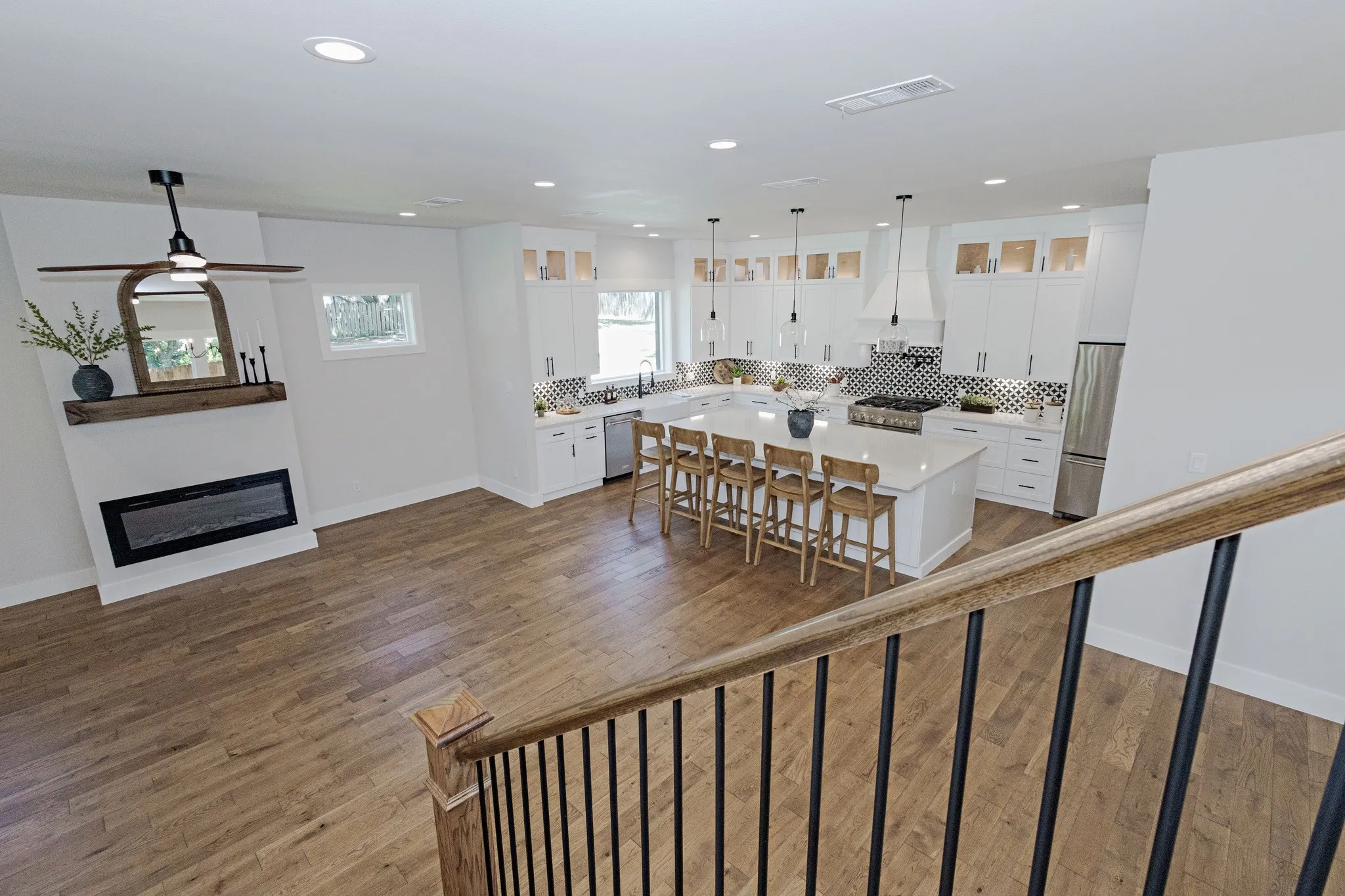 An open-concept layout designed for effortlessly entertaining guests. From the Kitchen to the Living Area, the flow of this space is unmatched.