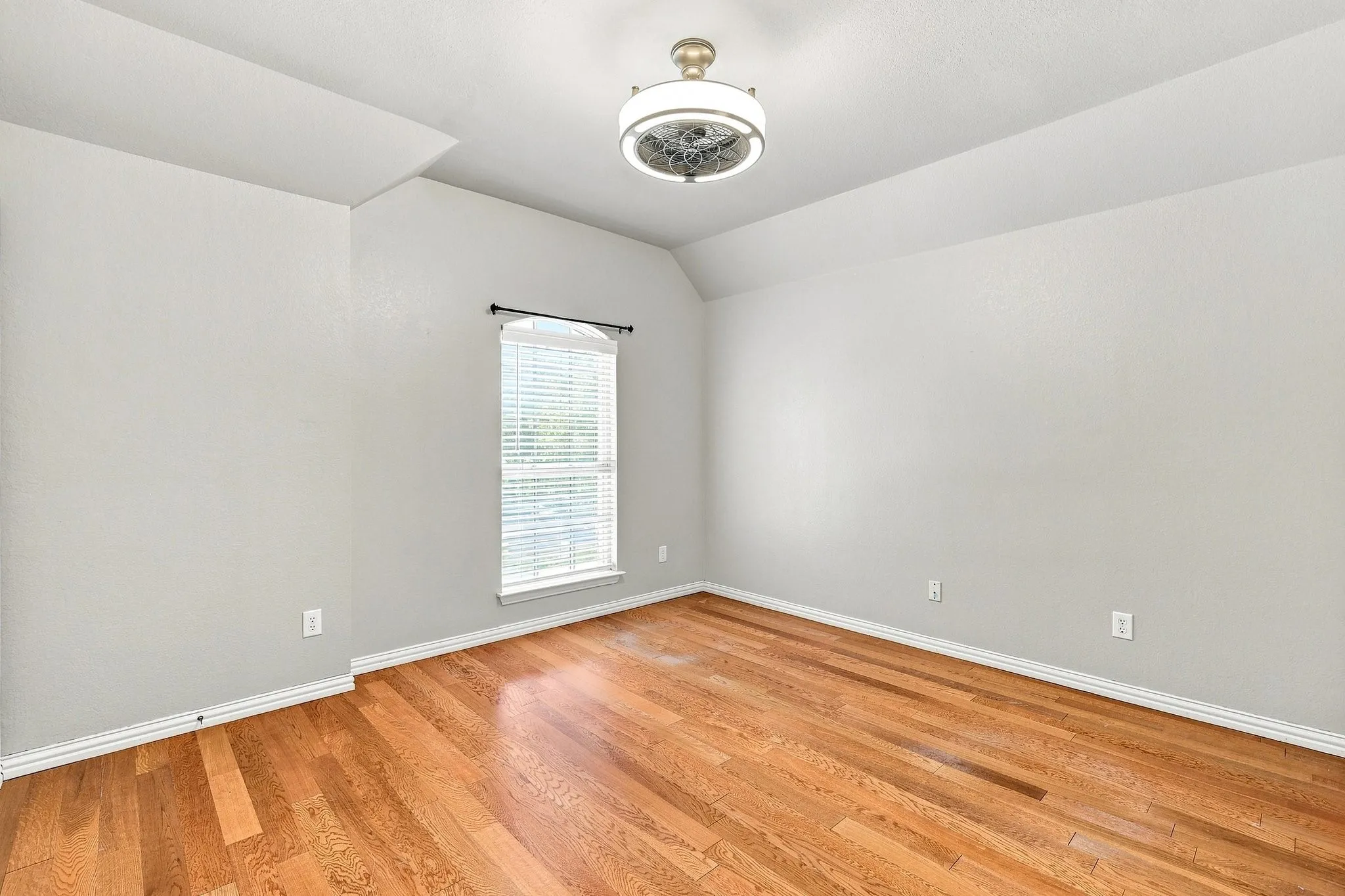 Secondary bedroom upstairs is spacious!