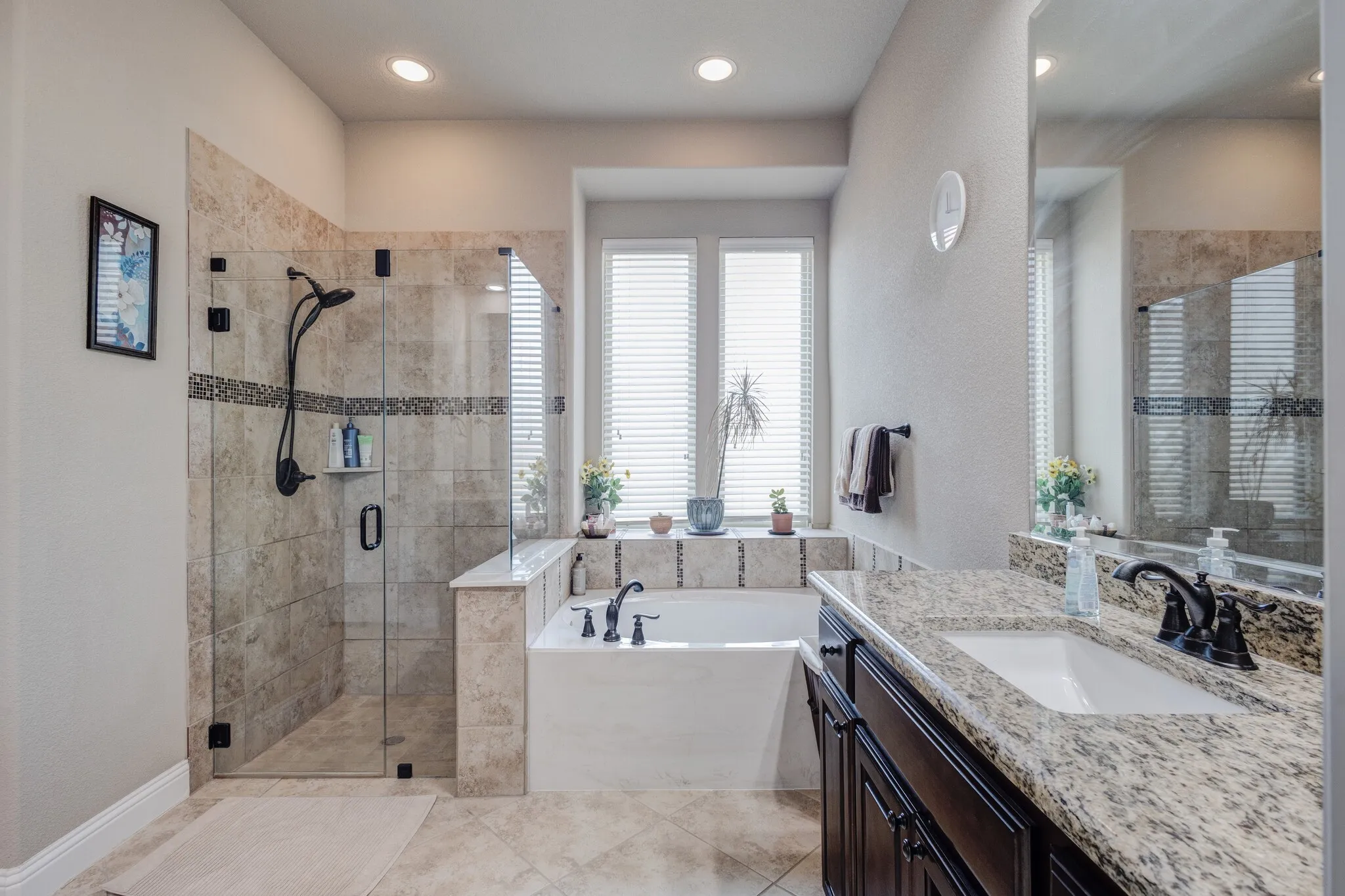 Single Family Residence For Rent in Collin County , 6441 Teabridge Drive, Plano, Texas 75074, 4 Bedroom, 3 Bathroom, 2 Garage spaces, 3,038 Sqft, built in 2016, mls#21354936, Real Estate Agent in Plano, Homes For Rent in Collin county, Homes For Rent in Plano, Realtor in Plano Texas, Real Estate Brokerage Independent Realty Texas, Luminita Cordes Realtor