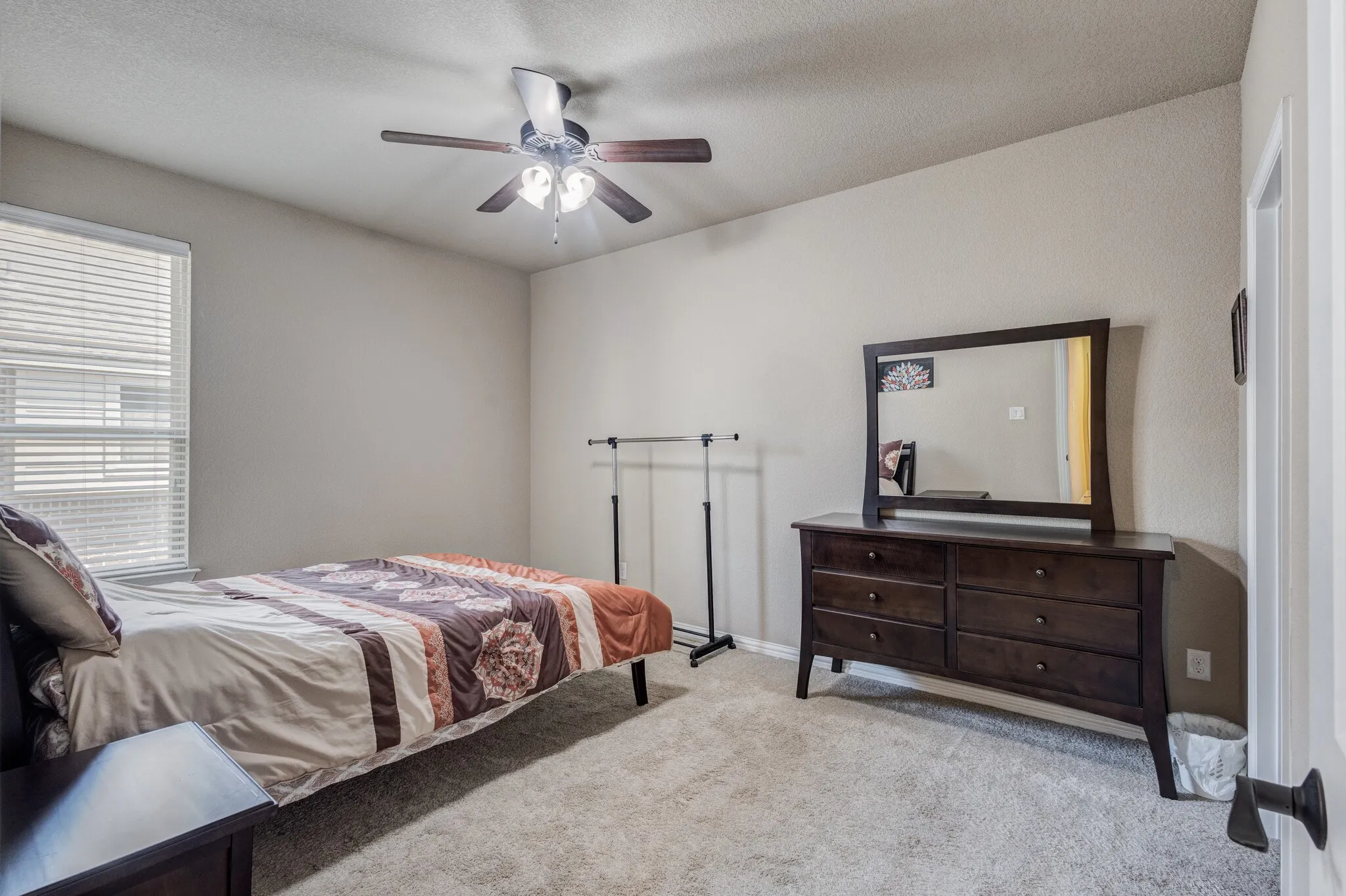 Single Family Residence For Rent in Collin County , 6441 Teabridge Drive, Plano, Texas 75074, 4 Bedroom, 3 Bathroom, 2 Garage spaces, 3,038 Sqft, built in 2016, mls#21354936, Real Estate Agent in Plano, Homes For Rent in Collin county, Homes For Rent in Plano, Realtor in Plano Texas, Real Estate Brokerage Independent Realty Texas, Luminita Cordes Realtor