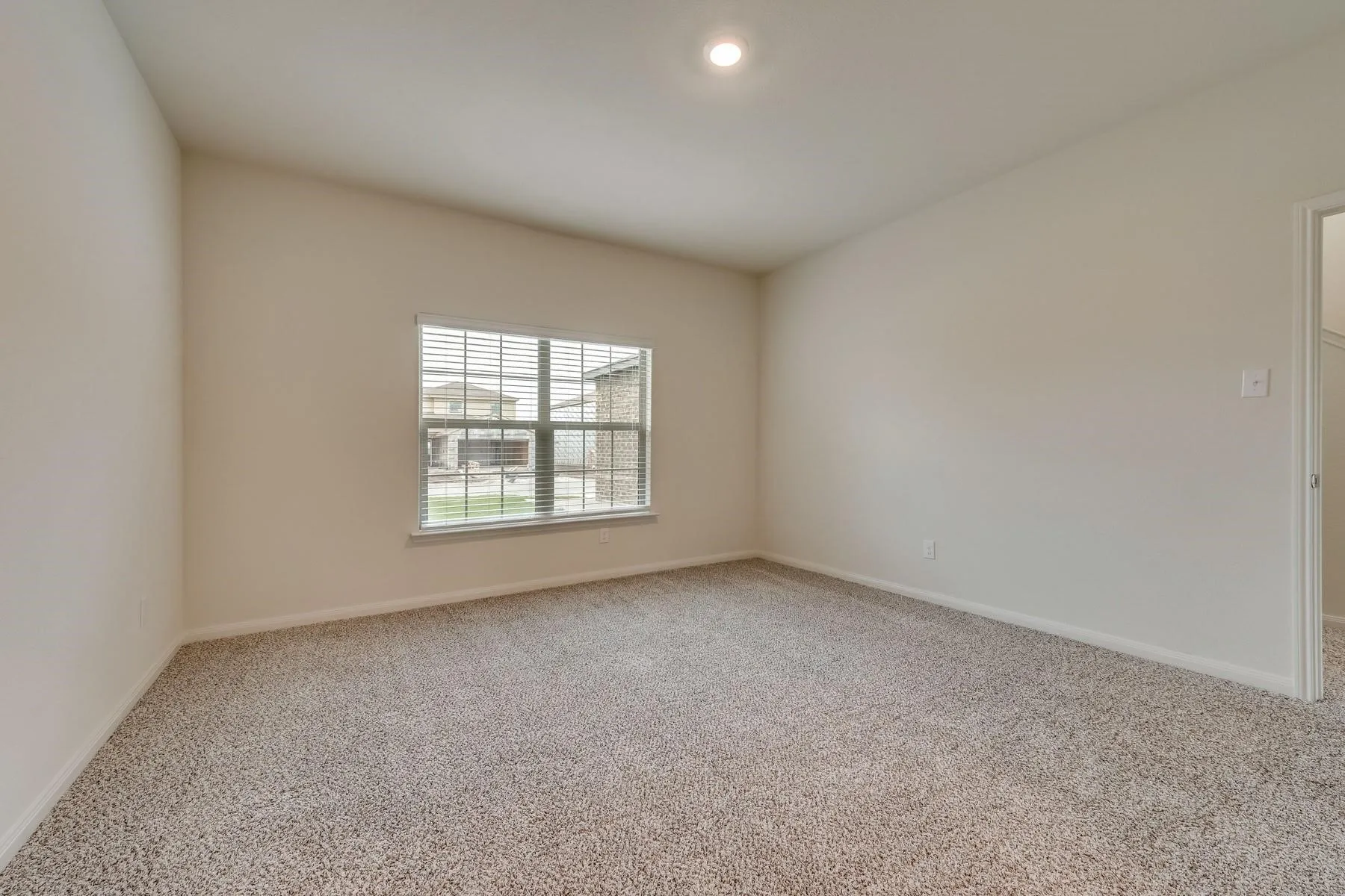 Single Family Residence For Rent in Dallas County , 644 aqueduct Drive, Seagoville, Texas 75159, 4 Bedroom, 3 Bathroom, 2 Garage spaces, 2,588 Sqft, built in 2021, mls#21354943, Real Estate Agent in Seagoville, Homes For Rent in Dallas county, Homes For Rent in Seagoville, Realtor in Seagoville Texas, Real Estate Brokerage Independent Realty Texas, Luminita Cordes Realtor