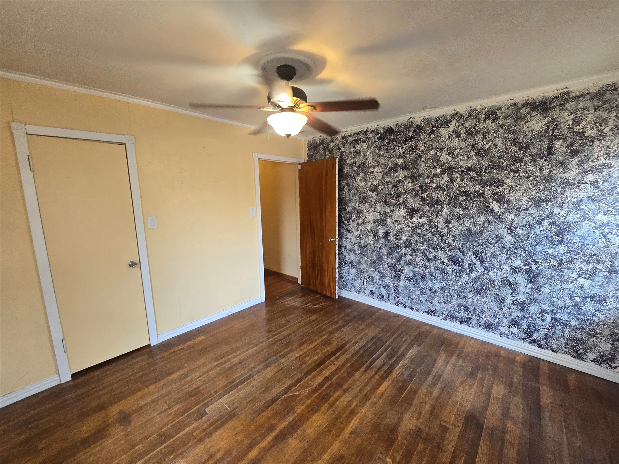 Single Family Residence For Sale in Taylor County , 1366 Peach Street, Abilene, Texas 79602, 3 Bedroom, 1 Bathroom, 1 Garage spaces, 1,094 Sqft, built in 1951, mls#21354947, Real Estate Agent in Abilene, Homes For Sale in Taylor county, Homes For Sale in Abilene, Realtor in Abilene Texas, Real Estate Brokerage Independent Realty Texas, Luminita Cordes Realtor