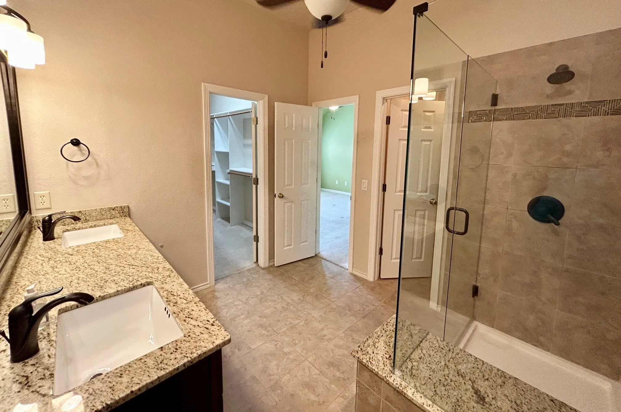 Single Family Residence For Sale in Denton County , 409 Crestview Point Drive, Lewisville, Texas 75067, 4 Bedroom, 2 Bathroom, 2 Garage spaces, 2,113 Sqft, built in 1997, mls#21354728, Real Estate Agent in Lewisville, Homes For Sale in Denton county, Homes For Sale in Lewisville, Realtor in Lewisville Texas, Real Estate Brokerage Independent Realty Texas, Luminita Cordes Realtor