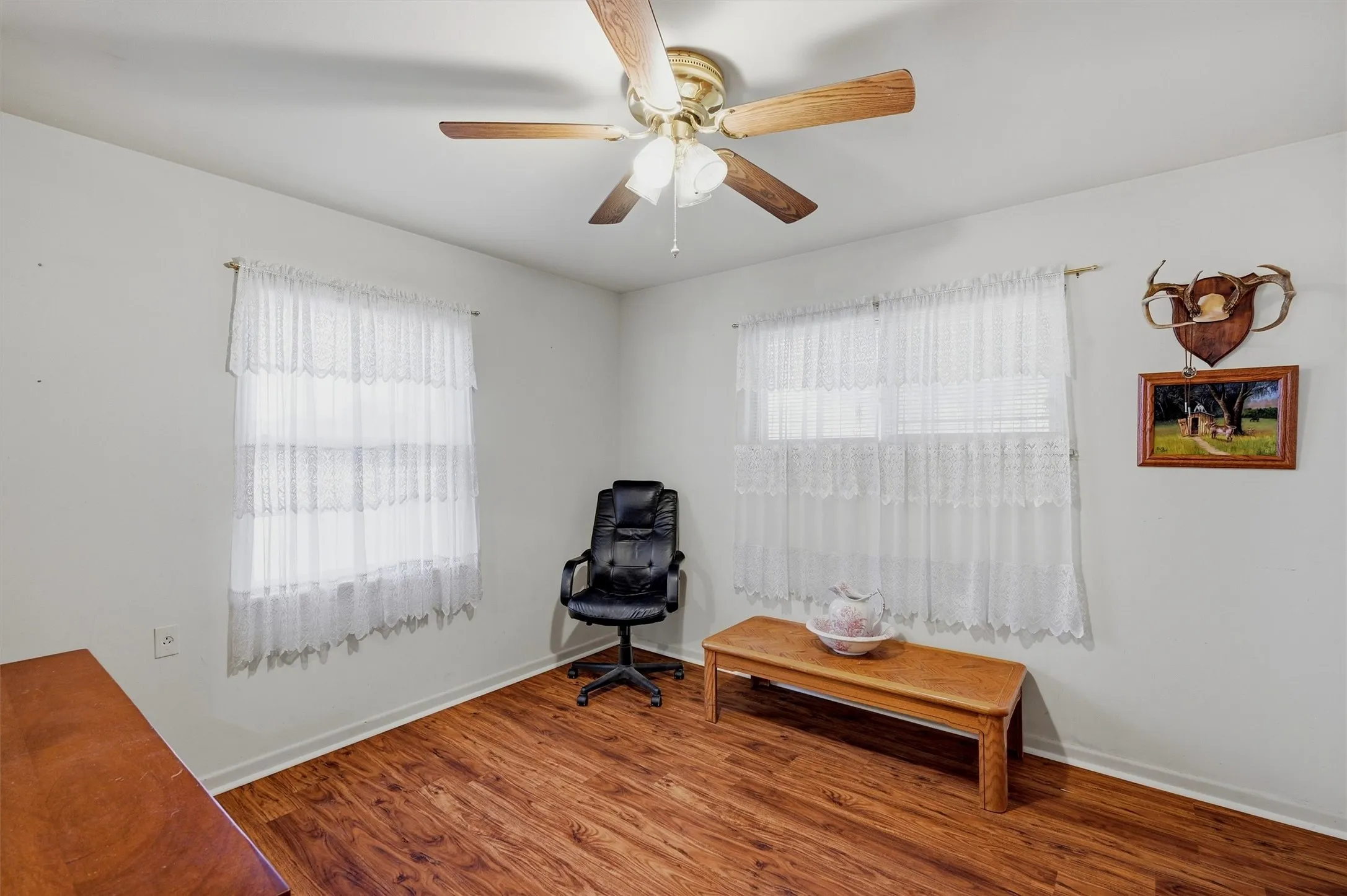 Single Family Residence For Sale in Grayson County , 2050 Avon Drive, Denison, Texas 75020, 2 Bedroom, 1 Bathroom, Garage spaces, 1,027 Sqft, built in 1957, Price $145,000, mls#21354932, Real Estate Agent in Denison, Homes For Sale in Grayson county, Homes For Sale in Denison, Realtor in Denison Texas, Real Estate Brokerage Independent Realty Texas, Luminita Cordes Realtor