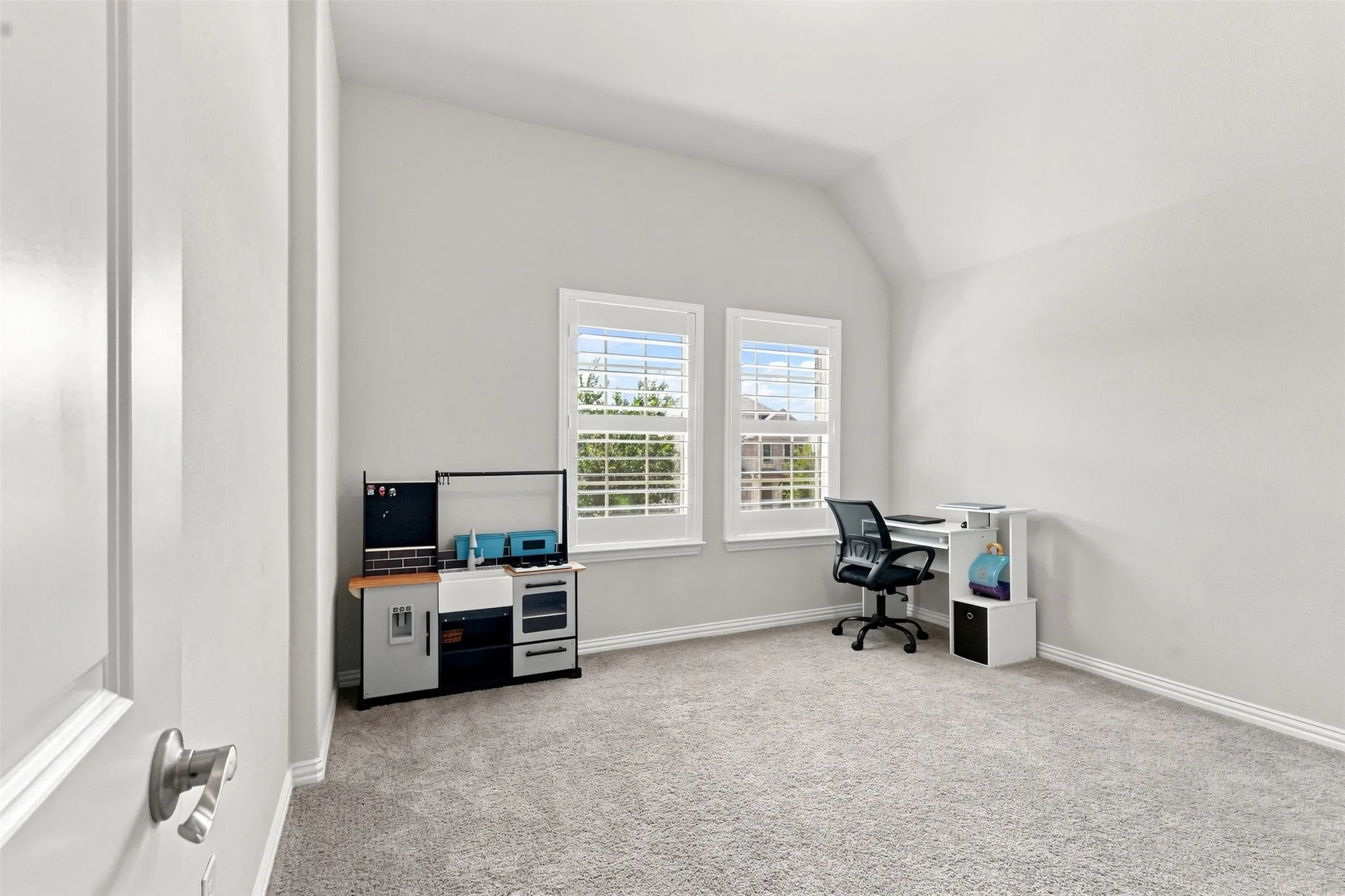 Single Family Residence For Sale in Collin County , 2370 Canary Grass Lane, Prosper, Texas 75078, 4 Bedroom, 4 Bathroom, 2 Garage spaces, 2,870 Sqft, built in 2019, mls#21354785, Real Estate Agent in Prosper, Homes For Sale in Collin county, Homes For Sale in Prosper, Realtor in Prosper Texas, Real Estate Brokerage Independent Realty Texas, Luminita Cordes Realtor