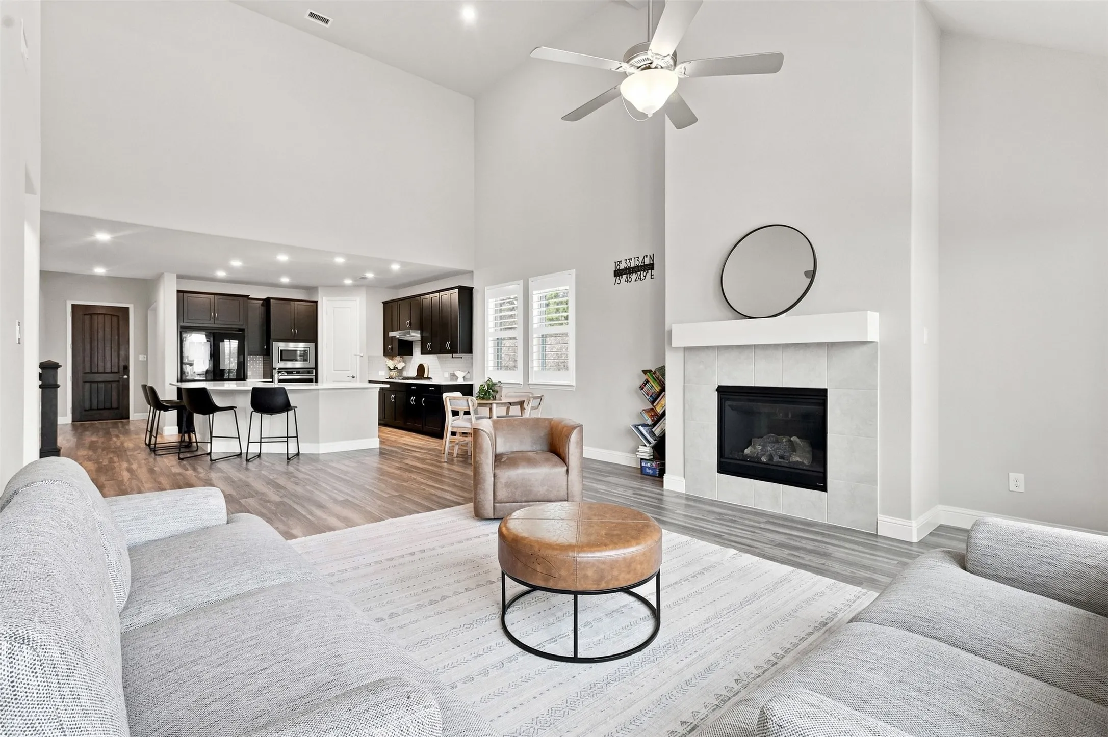 Single Family Residence For Sale in Collin County , 2370 Canary Grass Lane, Prosper, Texas 75078, 4 Bedroom, 4 Bathroom, 2 Garage spaces, 2,870 Sqft, built in 2019, mls#21354785, Real Estate Agent in Prosper, Homes For Sale in Collin county, Homes For Sale in Prosper, Realtor in Prosper Texas, Real Estate Brokerage Independent Realty Texas, Luminita Cordes Realtor