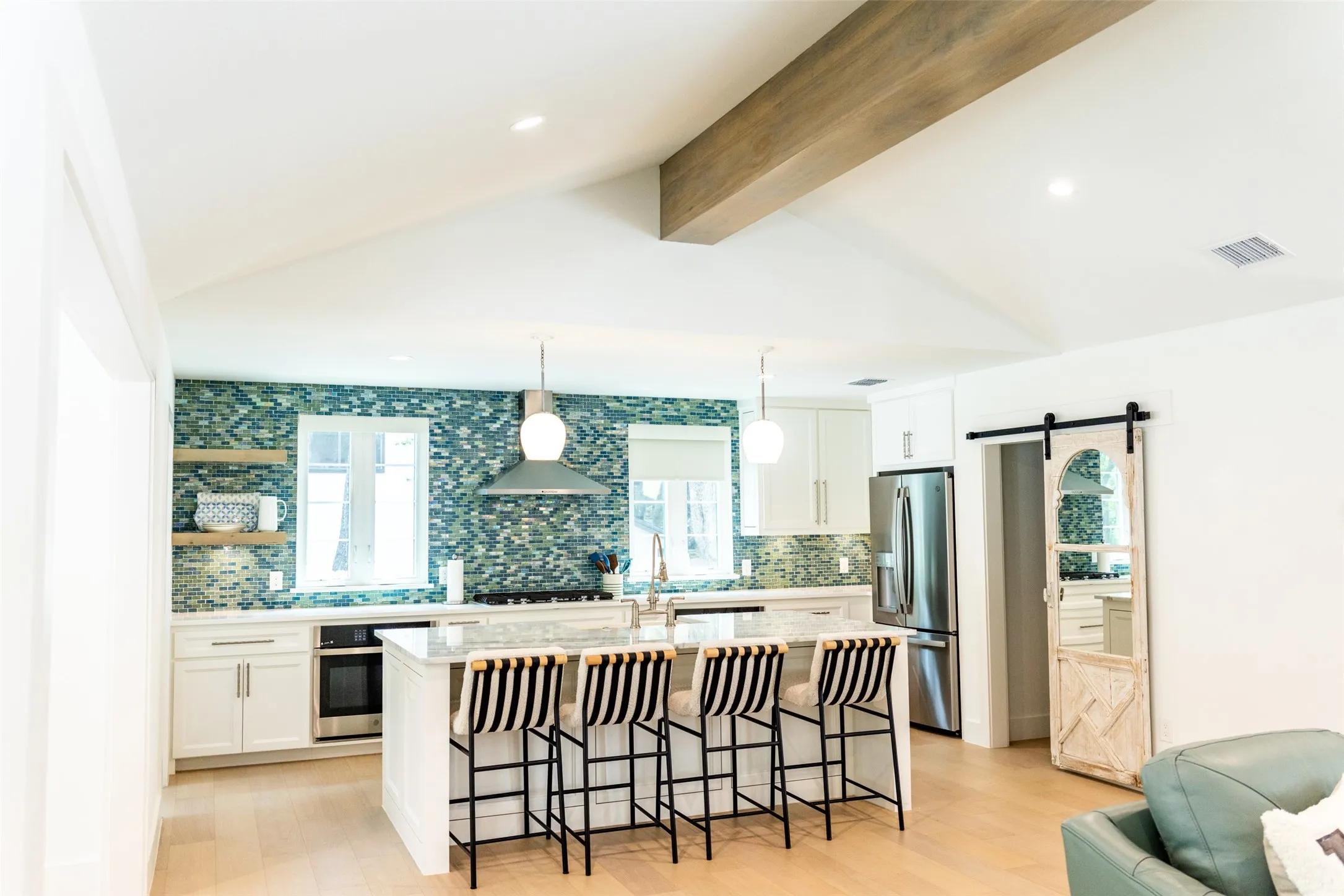 Single Family Residence For Rent in Tarrant County , 1223 Ridgewood Circle, Southlake, Texas 76092, 4 Bedroom, 4 Bathroom, 2 Garage spaces, 3,200 Sqft, built in 2023, mls#21355002, Real Estate Agent in Southlake, Homes For Rent in Tarrant county, Homes For Rent in Southlake, Realtor in Southlake Texas, Real Estate Brokerage Independent Realty Texas, Luminita Cordes Realtor