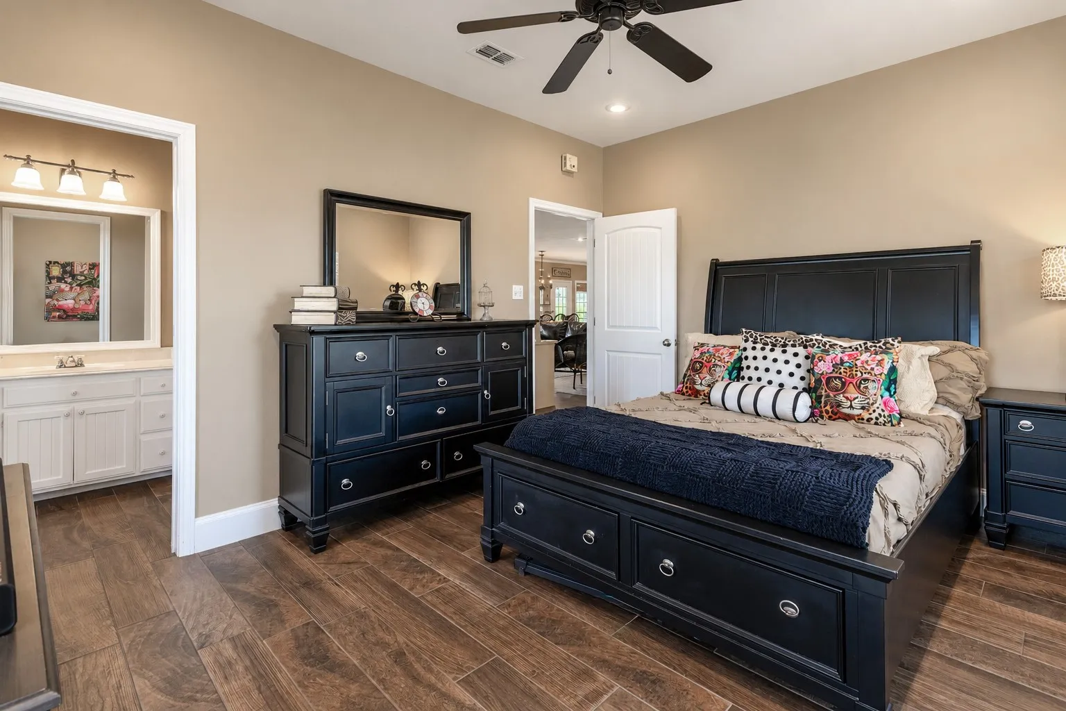Farm For Sale in Smith County , 22710 CR 121, Bullard, Texas 75757, 3 Bedroom, 3 Bathroom, 2 Garage spaces, 2,877 Sqft, built in 2004, mls#21347063, Real Estate Agent in Bullard, Homes For Sale in Smith county, Homes For Sale in Bullard, Realtor in Bullard Texas, Real Estate Brokerage Independent Realty Texas, Luminita Cordes Realtor
