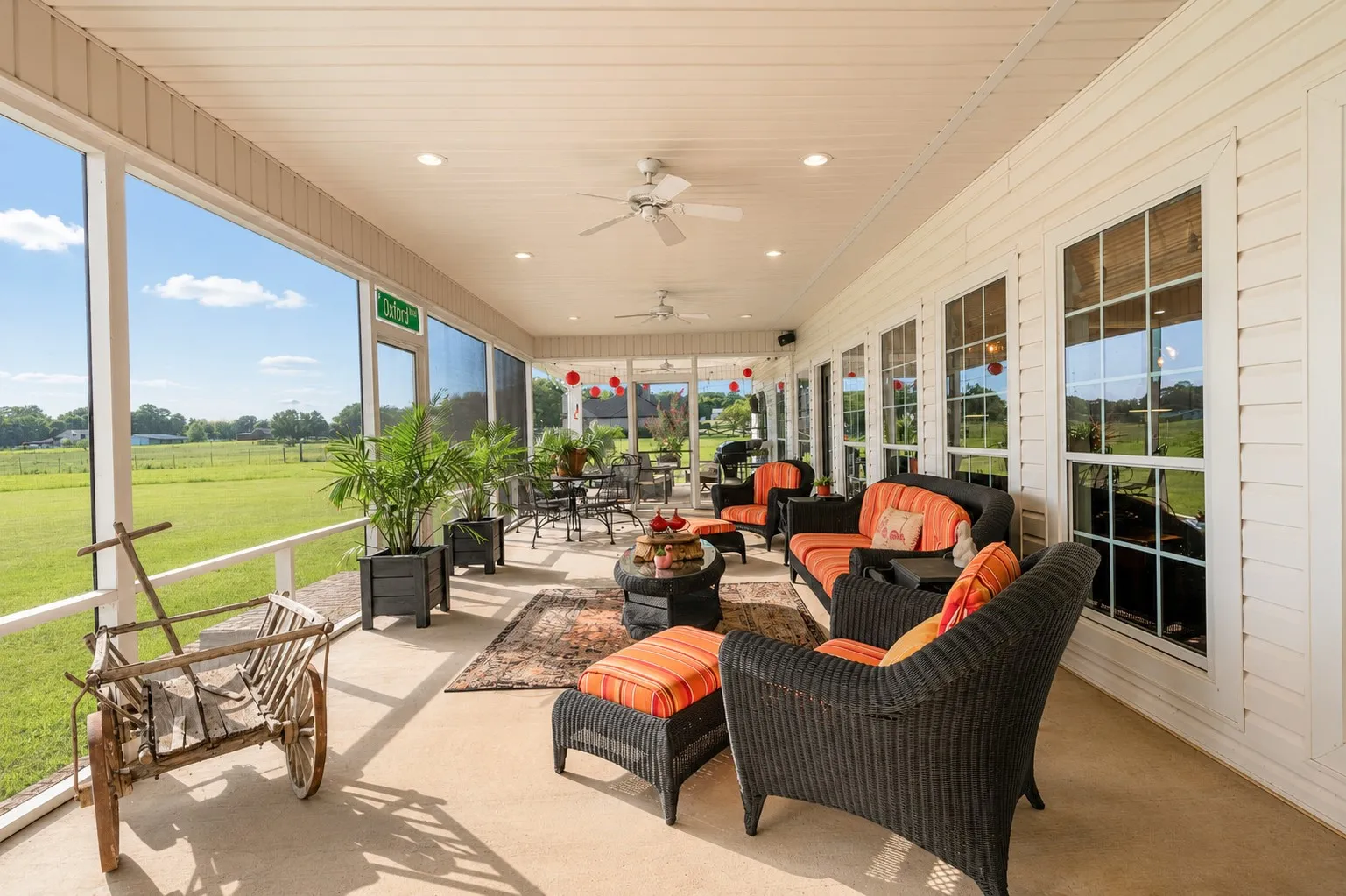 Farm For Sale in Smith County , 22710 CR 121, Bullard, Texas 75757, 3 Bedroom, 3 Bathroom, 2 Garage spaces, 2,877 Sqft, built in 2004, mls#21347063, Real Estate Agent in Bullard, Homes For Sale in Smith county, Homes For Sale in Bullard, Realtor in Bullard Texas, Real Estate Brokerage Independent Realty Texas, Luminita Cordes Realtor
