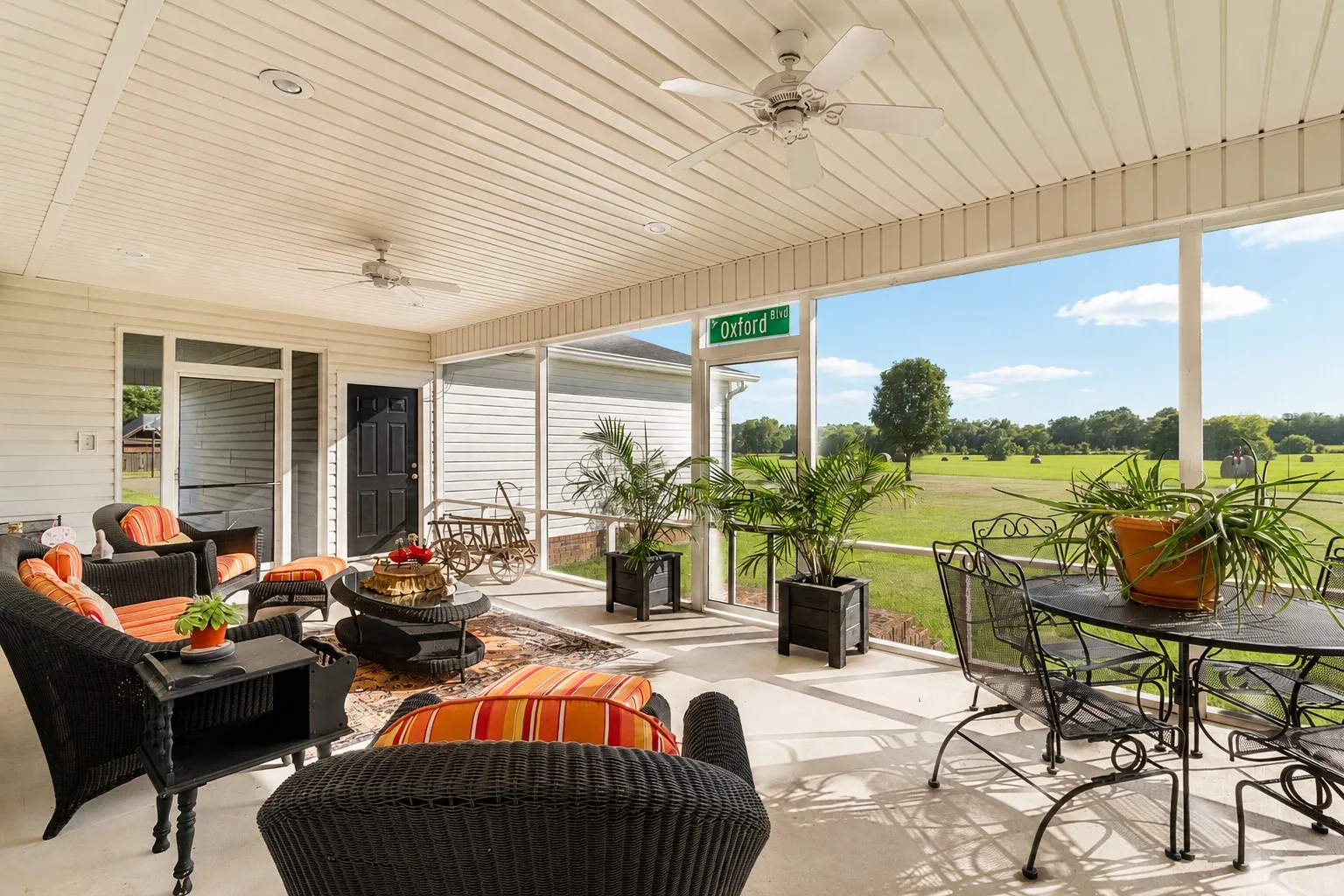 Farm For Sale in Smith County , 22710 CR 121, Bullard, Texas 75757, 3 Bedroom, 3 Bathroom, 2 Garage spaces, 2,877 Sqft, built in 2004, mls#21347063, Real Estate Agent in Bullard, Homes For Sale in Smith county, Homes For Sale in Bullard, Realtor in Bullard Texas, Real Estate Brokerage Independent Realty Texas, Luminita Cordes Realtor