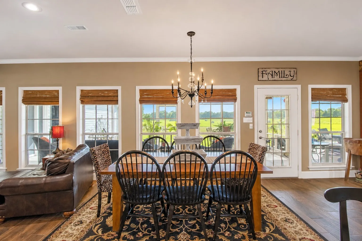 Farm For Sale in Smith County , 22710 CR 121, Bullard, Texas 75757, 3 Bedroom, 3 Bathroom, 2 Garage spaces, 2,877 Sqft, built in 2004, mls#21347063, Real Estate Agent in Bullard, Homes For Sale in Smith county, Homes For Sale in Bullard, Realtor in Bullard Texas, Real Estate Brokerage Independent Realty Texas, Luminita Cordes Realtor
