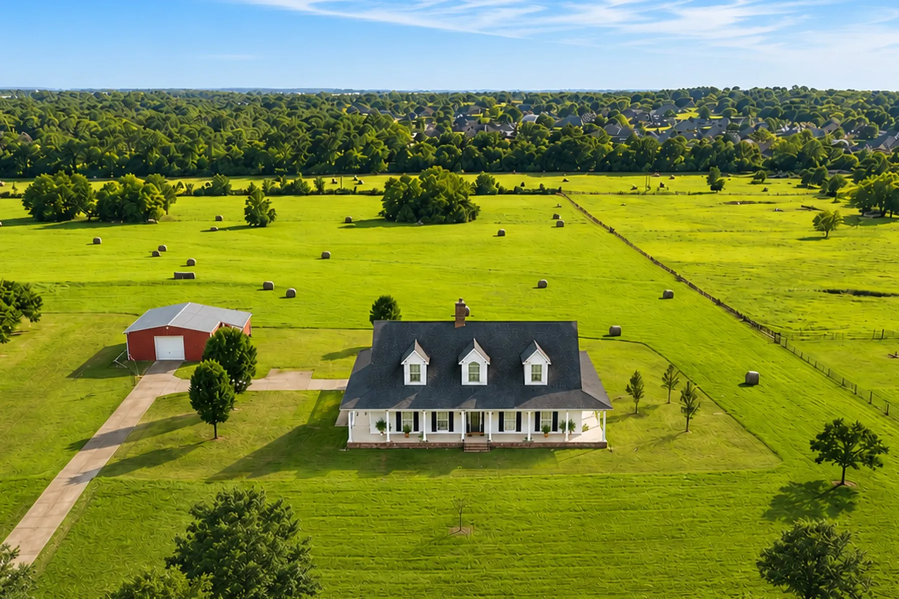 Farm For Sale in Smith County , 22710 CR 121, Bullard, Texas 75757, 3 Bedroom, 3 Bathroom, 2 Garage spaces, 2,877 Sqft, built in 2004, mls#21347063, Real Estate Agent in Bullard, Homes For Sale in Smith county, Homes For Sale in Bullard, Realtor in Bullard Texas, Real Estate Brokerage Independent Realty Texas, Luminita Cordes Realtor
