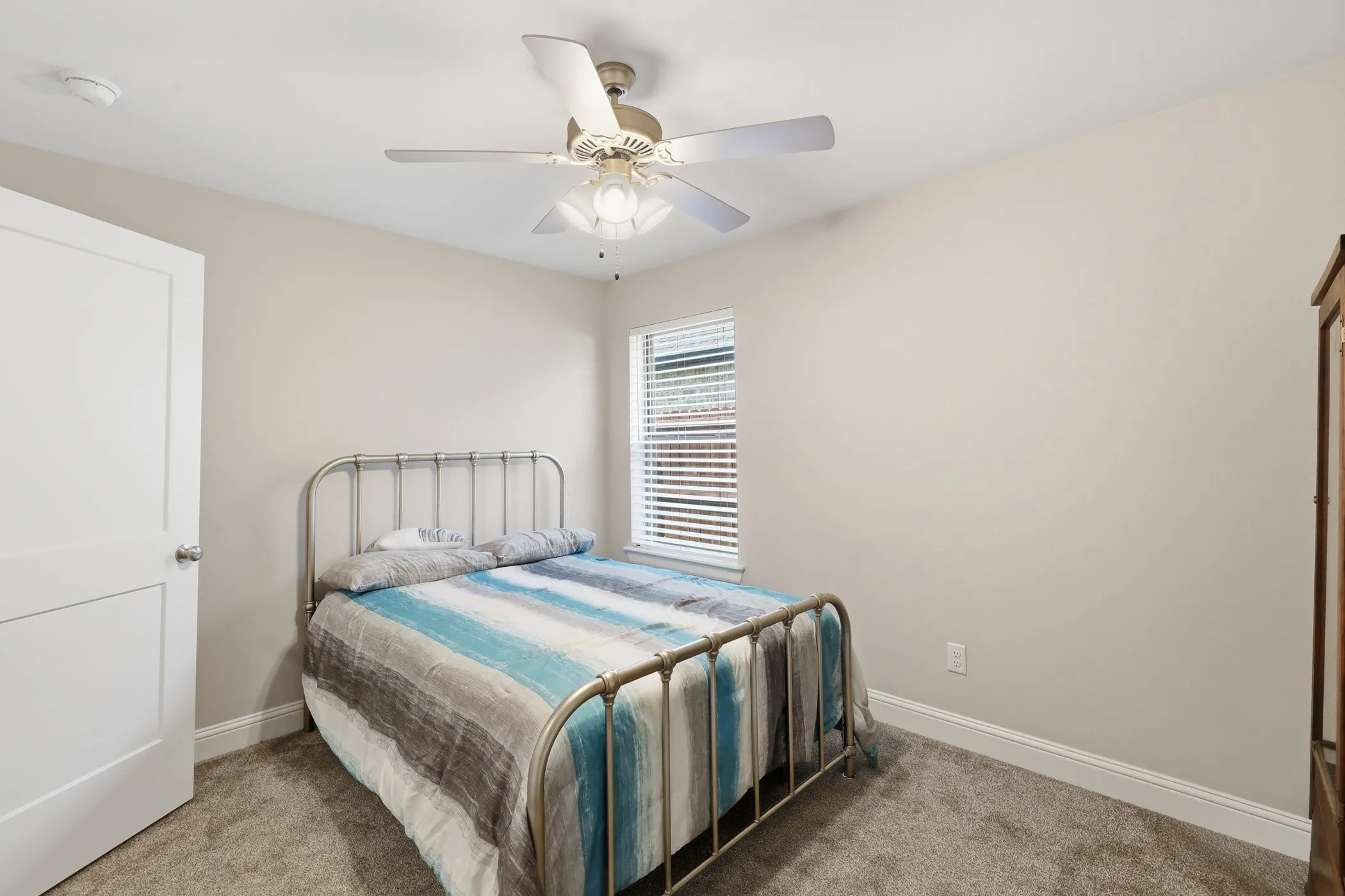 Single Family Residence For Sale in Smith County , 11334 Windsor Park Drive, Tyler, Texas 75709, 4 Bedroom, 2 Bathroom, 2 Garage spaces, 1,800 Sqft, built in 2020, mls#21355012, Real Estate Agent in Tyler, Homes For Sale in Smith county, Homes For Sale in Tyler, Realtor in Tyler Texas, Real Estate Brokerage Independent Realty Texas, Luminita Cordes Realtor