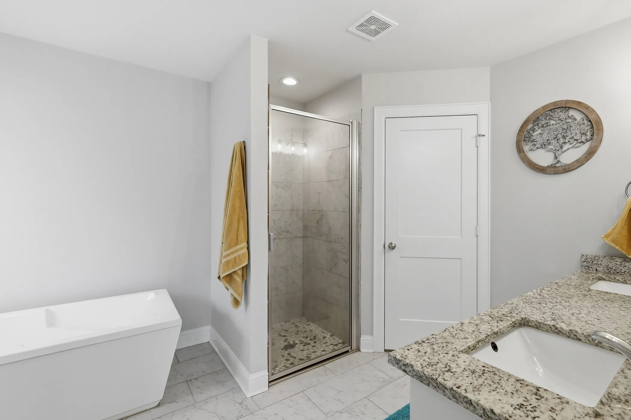 Single Family Residence For Sale in Smith County , 11334 Windsor Park Drive, Tyler, Texas 75709, 4 Bedroom, 2 Bathroom, 2 Garage spaces, 1,800 Sqft, built in 2020, mls#21355012, Real Estate Agent in Tyler, Homes For Sale in Smith county, Homes For Sale in Tyler, Realtor in Tyler Texas, Real Estate Brokerage Independent Realty Texas, Luminita Cordes Realtor
