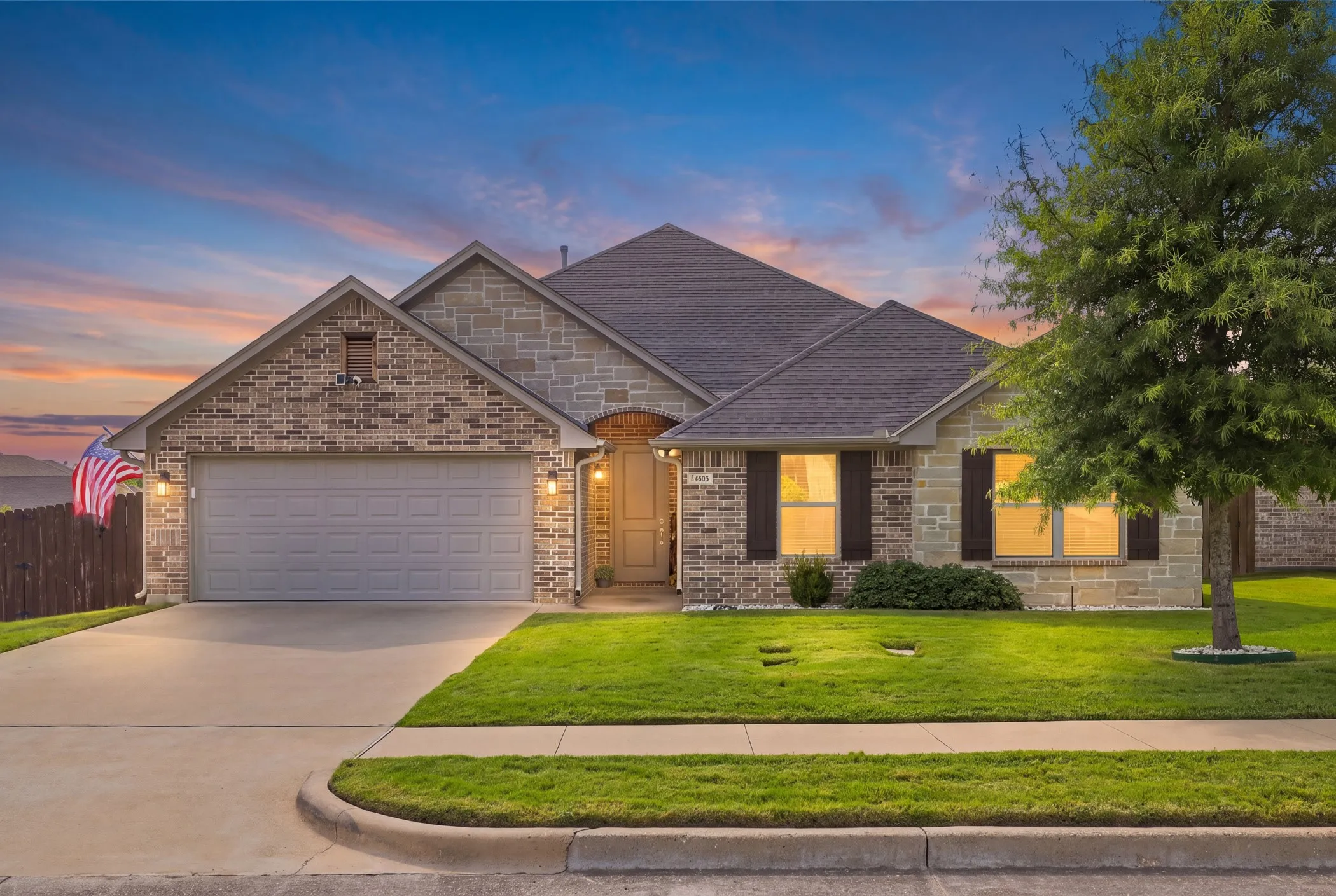 Single Family Residence For Sale in Smith County , 11334 Windsor Park Drive, Tyler, Texas 75709, 4 Bedroom, 2 Bathroom, 2 Garage spaces, 1,800 Sqft, built in 2020, mls#21355012, Real Estate Agent in Tyler, Homes For Sale in Smith county, Homes For Sale in Tyler, Realtor in Tyler Texas, Real Estate Brokerage Independent Realty Texas, Luminita Cordes Realtor